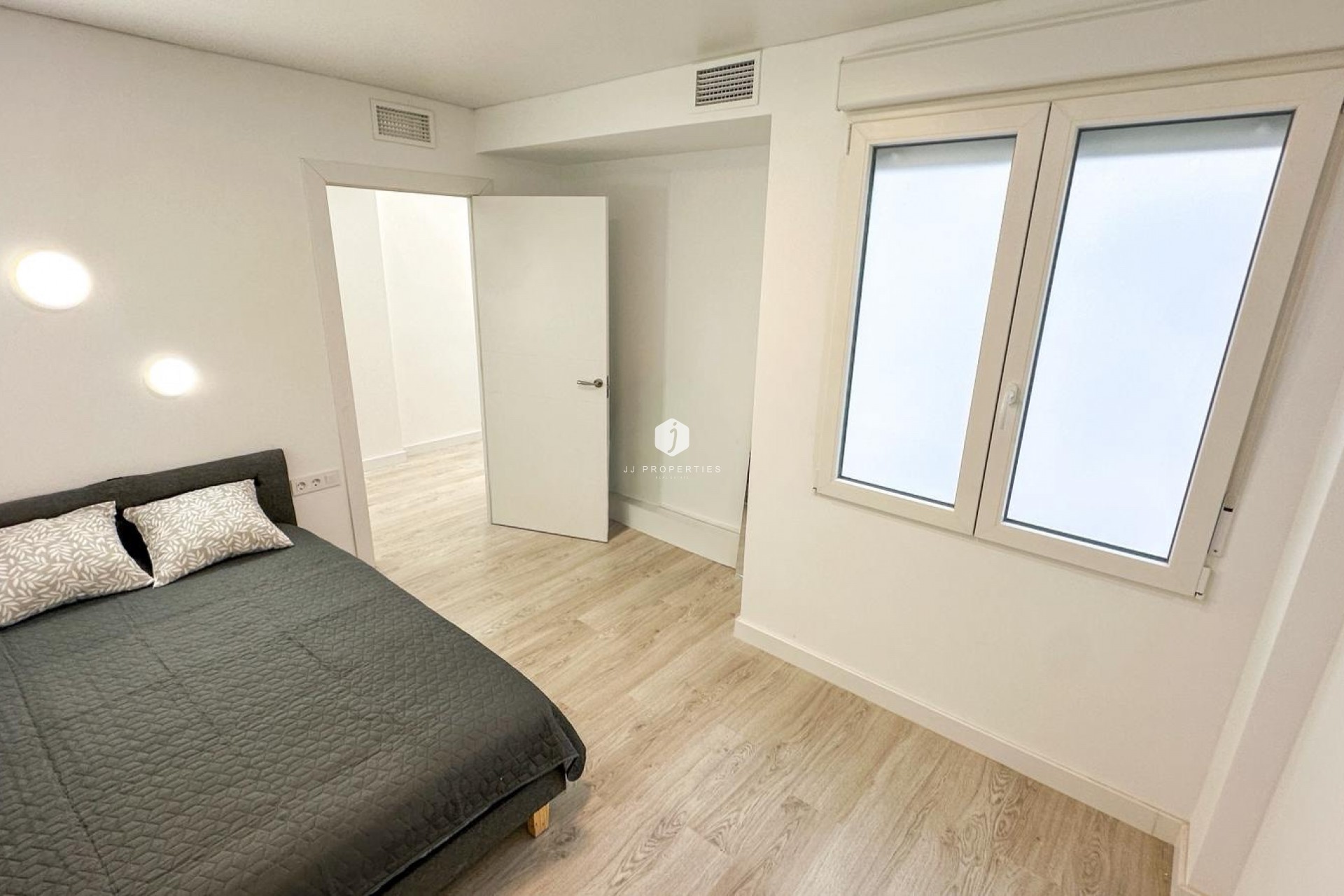 Z drugiej ręki - Mieszkanie w bloku -
Torrevieja - Costa Blanca