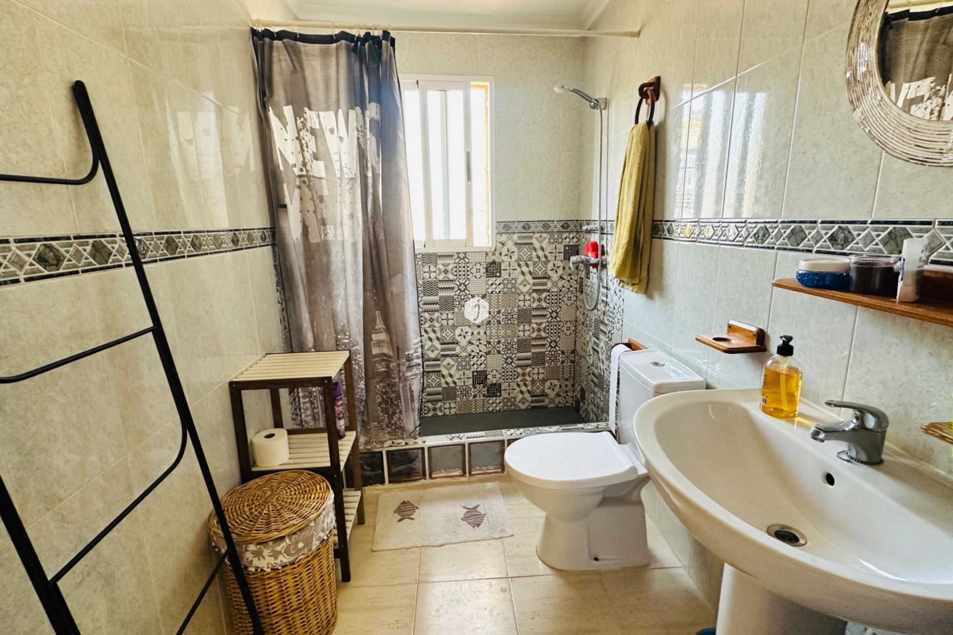 Z drugiej ręki - Mieszkanie w bloku -
Torrevieja - Costa Blanca