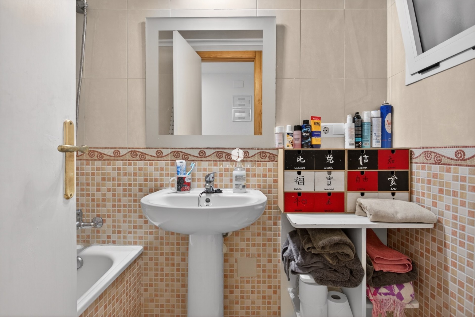 Z drugiej ręki - Mieszkanie w bloku -
Torrevieja - Costa Blanca