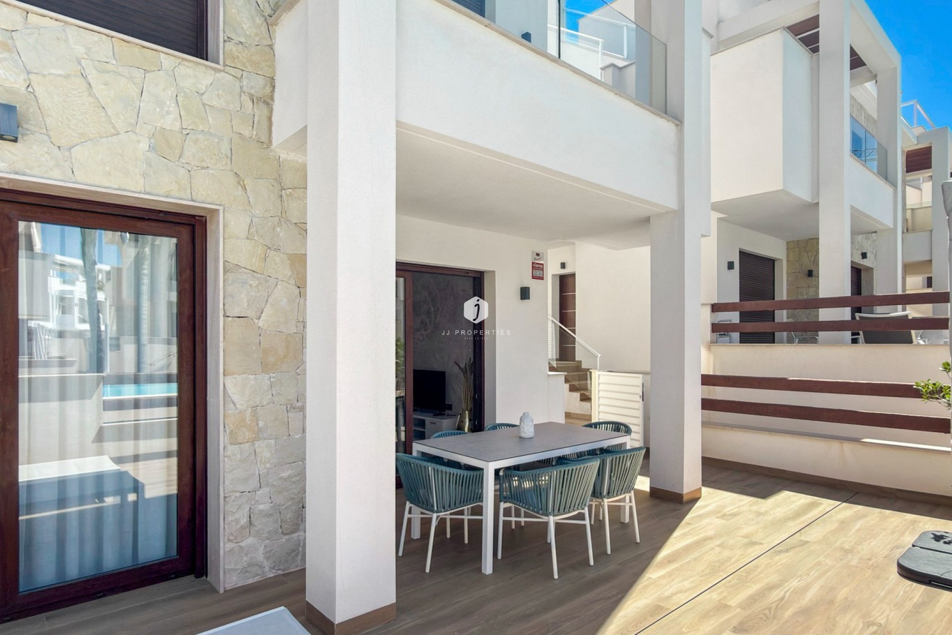 Z drugiej ręki - Mieszkanie w bloku -
Torrevieja - Costa Blanca