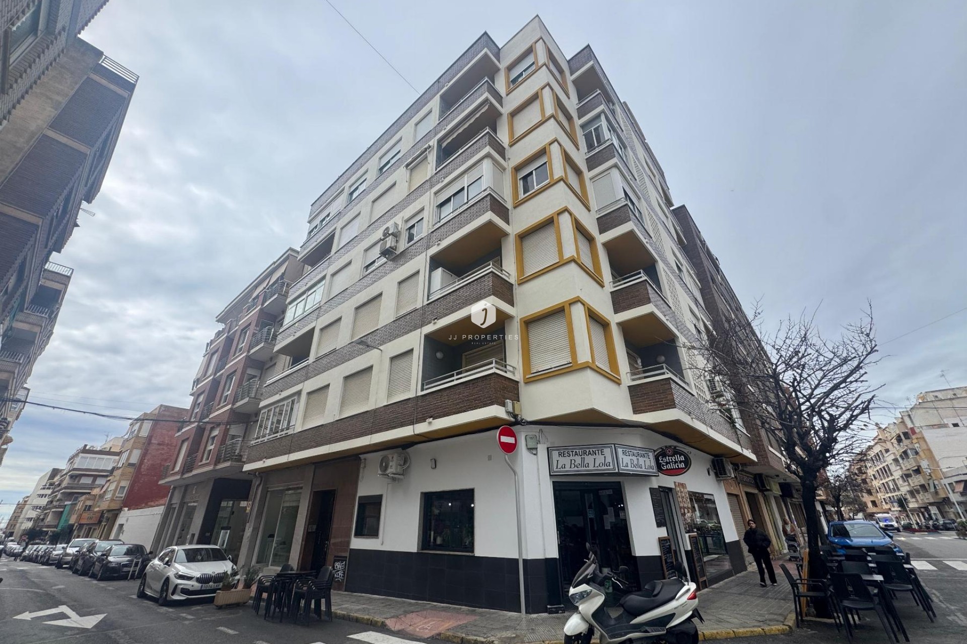 Z drugiej ręki - Mieszkanie w bloku -
Torrevieja - Costa Blanca