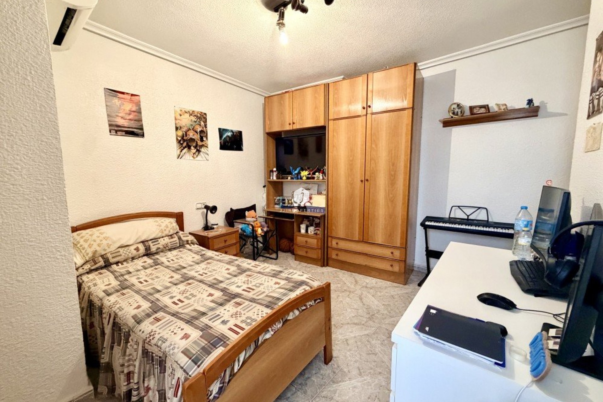 Z drugiej ręki - Mieszkanie w bloku -
Torrevieja - Costa Blanca