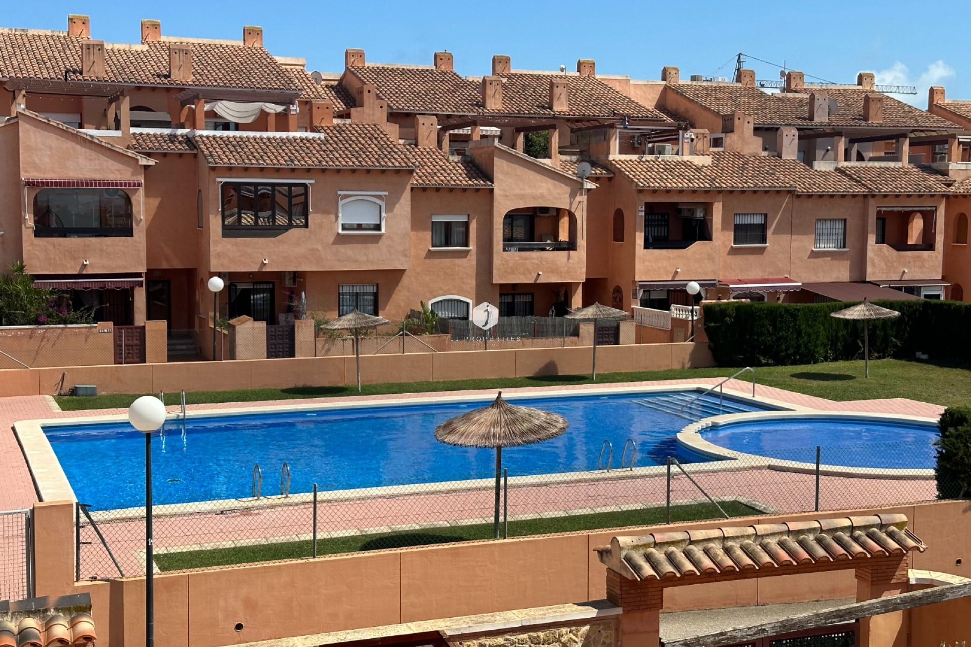 Z drugiej ręki - Mieszkanie w bloku -
Torrevieja - Costa Blanca