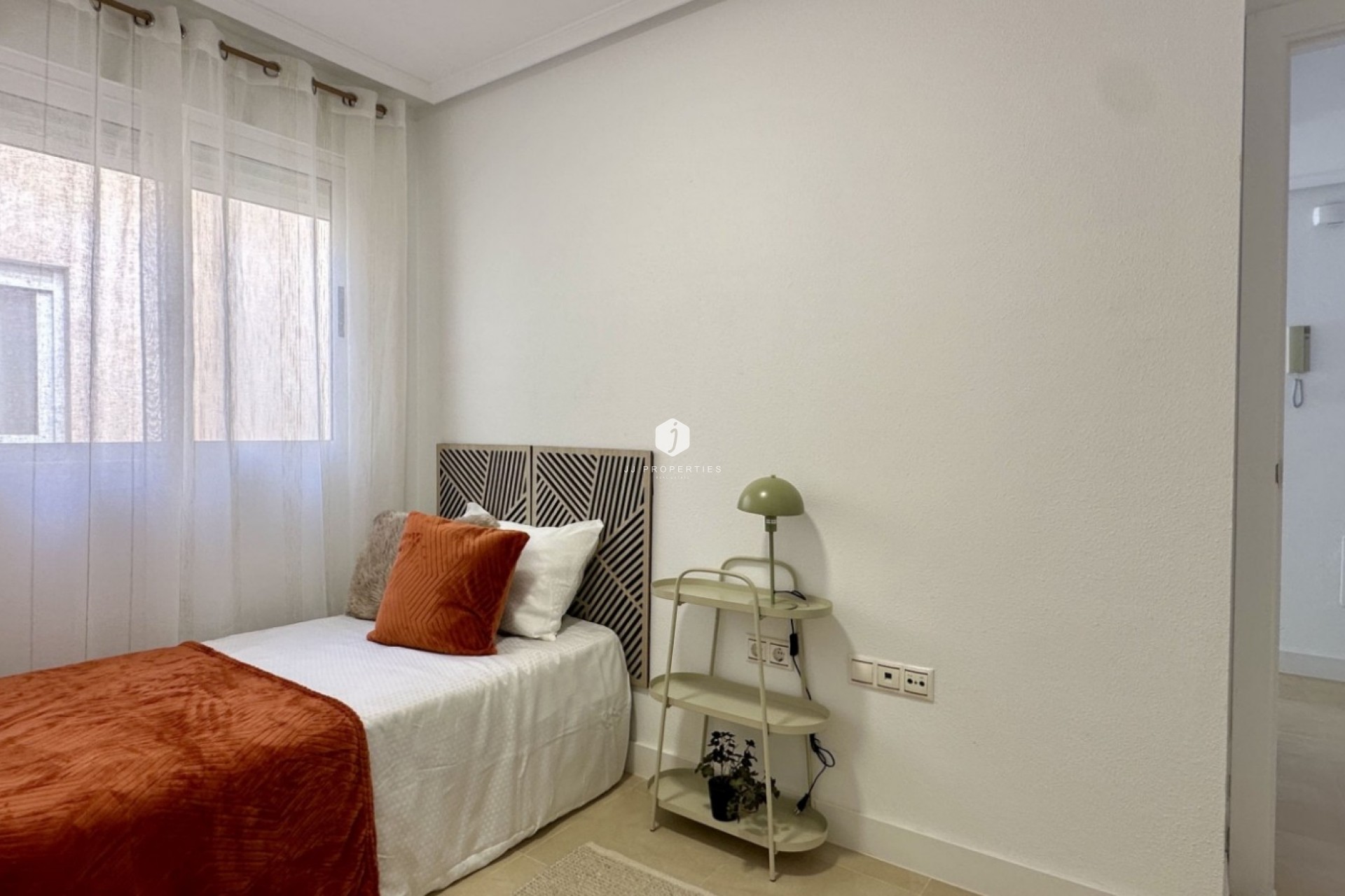 Z drugiej ręki - Mieszkanie w bloku -
Torrevieja - Costa Blanca
