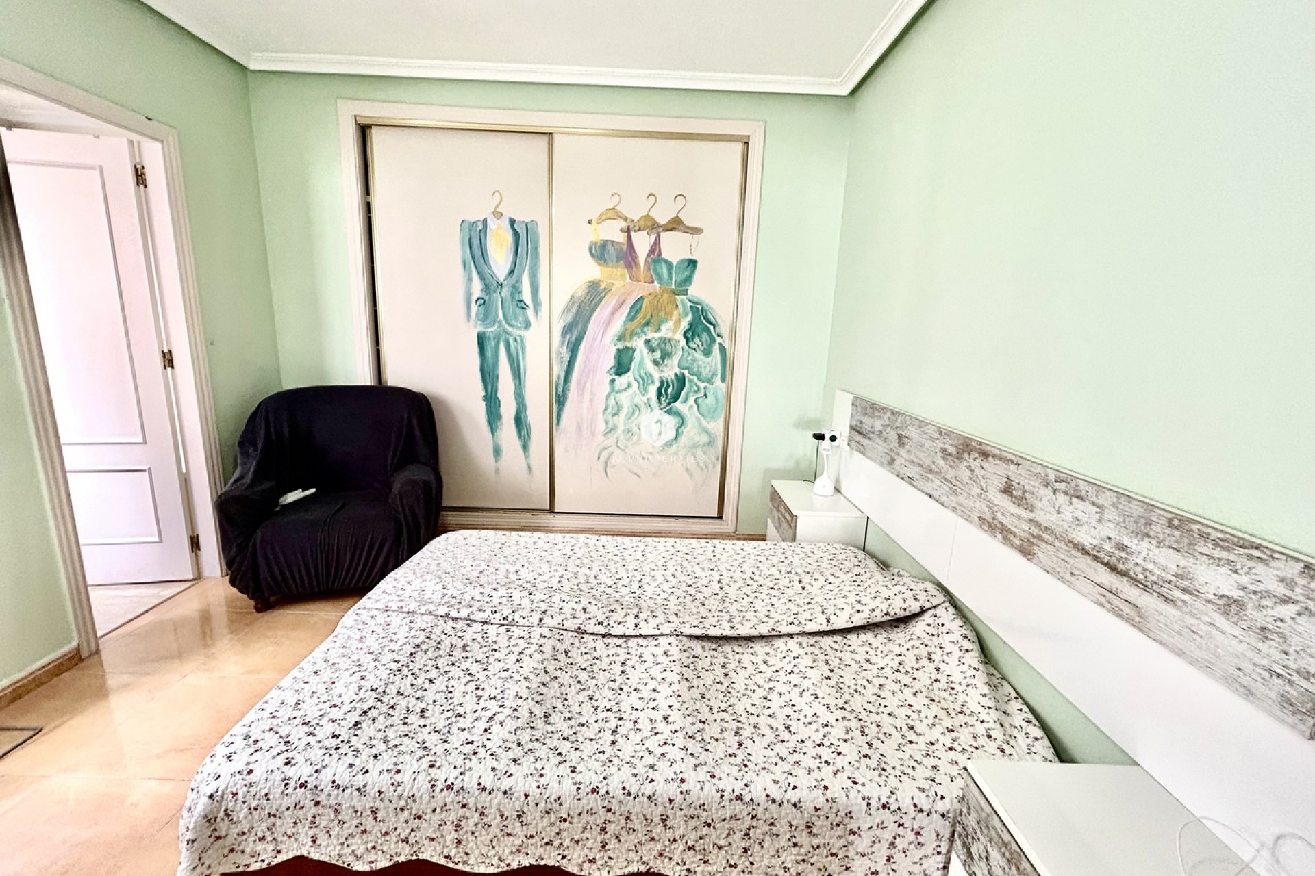 Z drugiej ręki - Mieszkanie w bloku -
Torrevieja - Costa Blanca