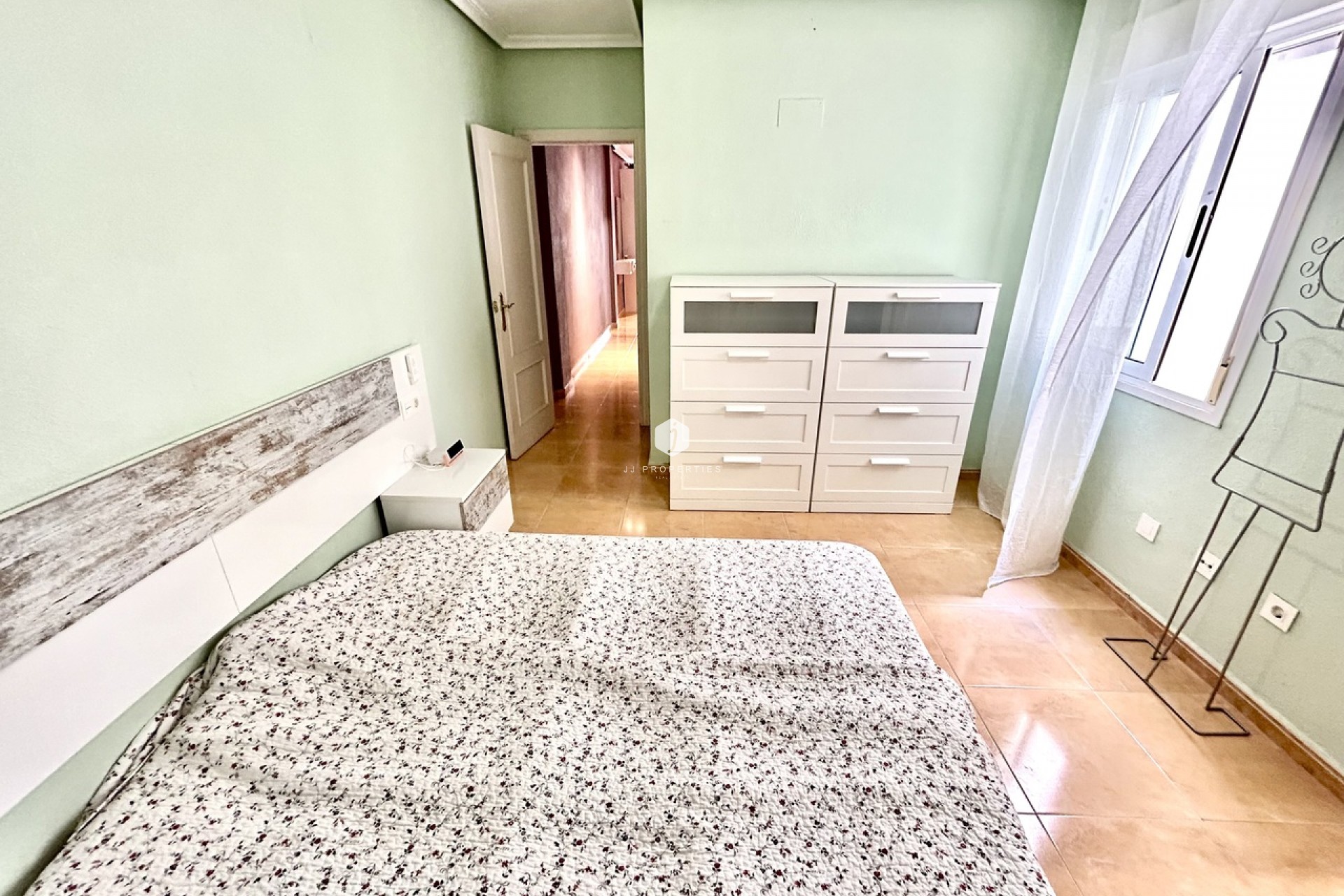 Z drugiej ręki - Mieszkanie w bloku -
Torrevieja - Costa Blanca