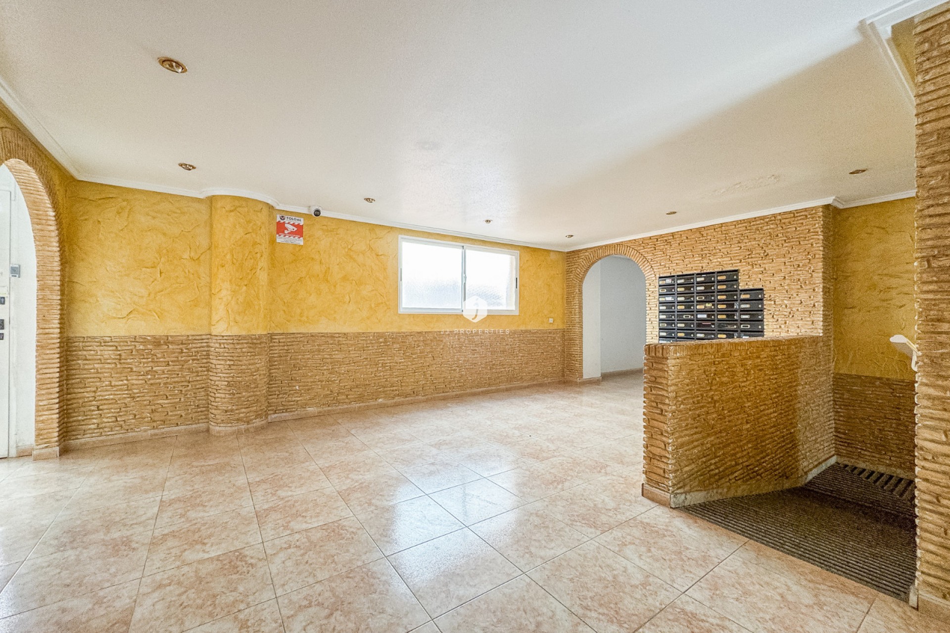 Z drugiej ręki - Mieszkanie w bloku -
Torrevieja - Costa Blanca