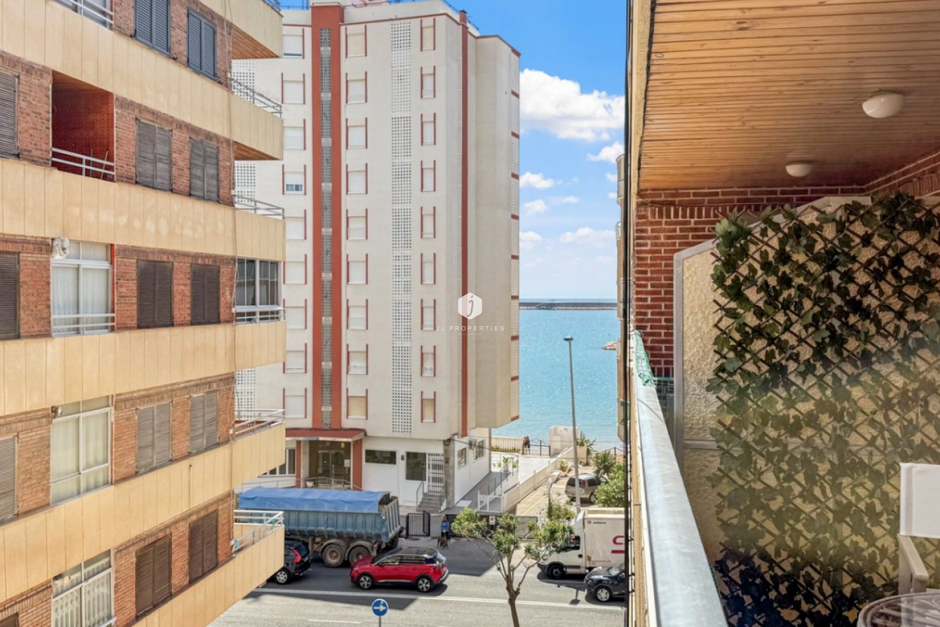 Z drugiej ręki - Mieszkanie w bloku -
Torrevieja - Costa Blanca