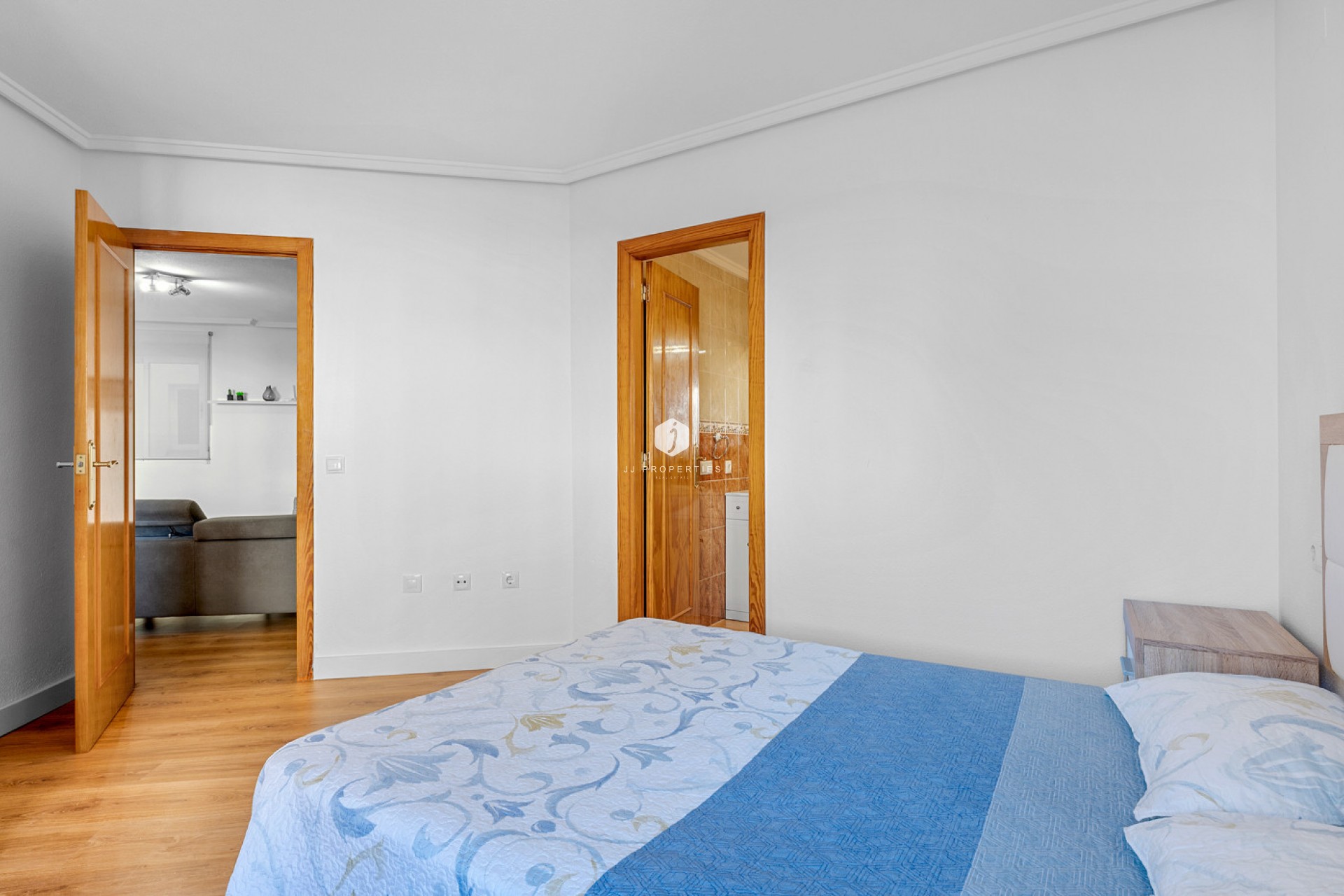 Z drugiej ręki - Mieszkanie w bloku -
Torrevieja - Costa Blanca