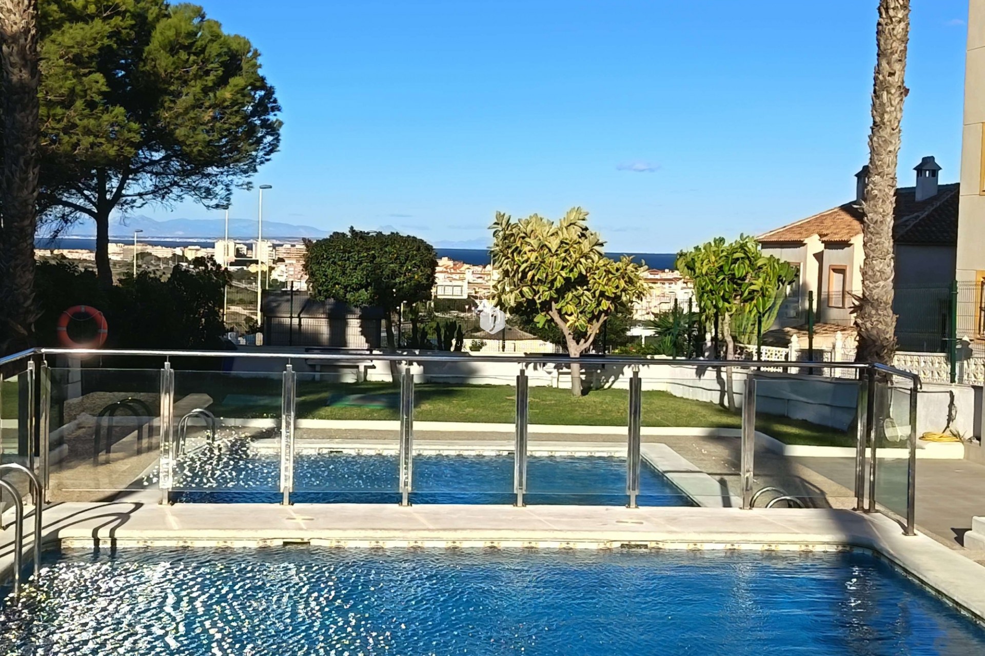 Z drugiej ręki - Mieszkanie w bloku -
Torrevieja - Costa Blanca