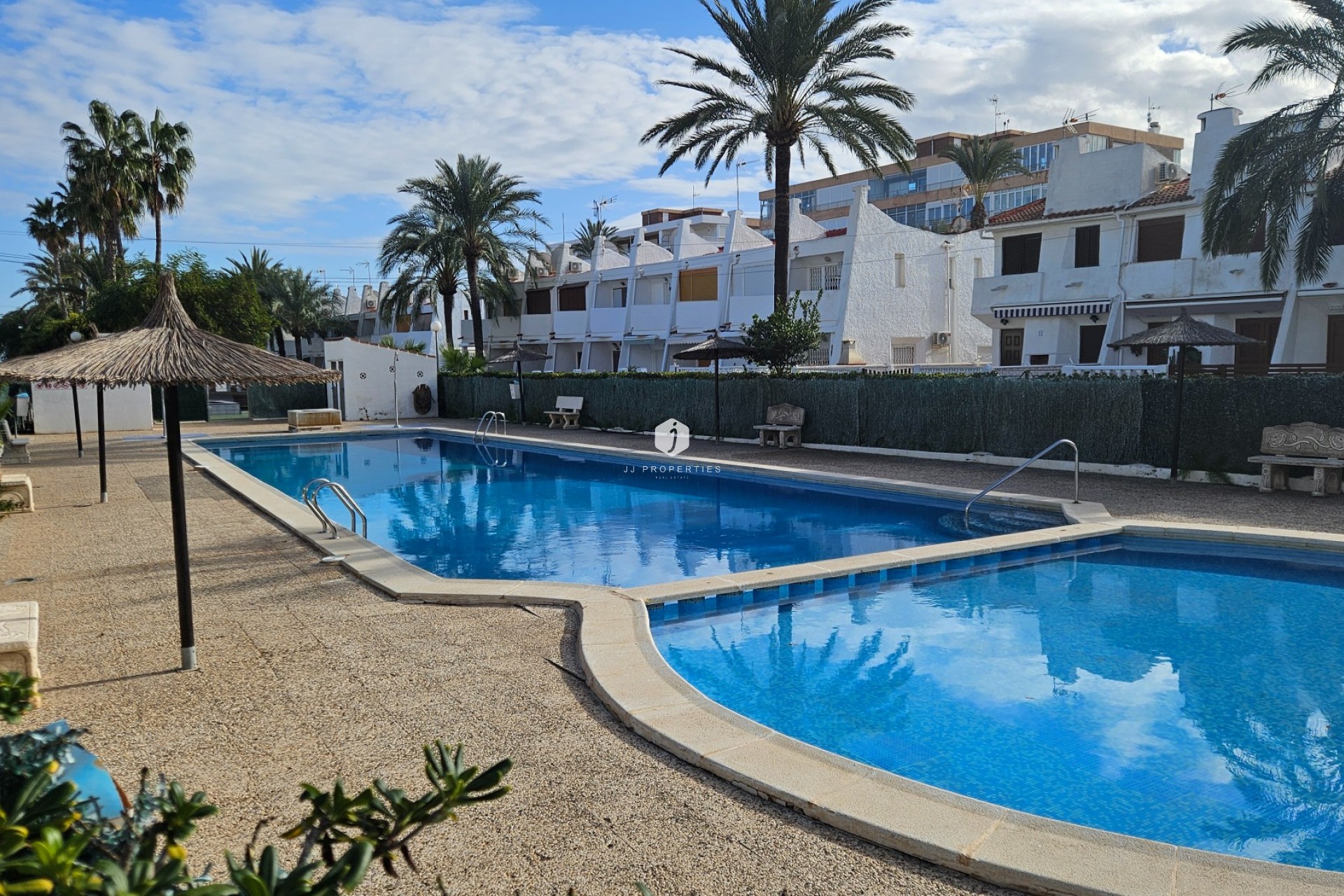 Z drugiej ręki - Mieszkanie w bloku -
Torrevieja - Costa Blanca