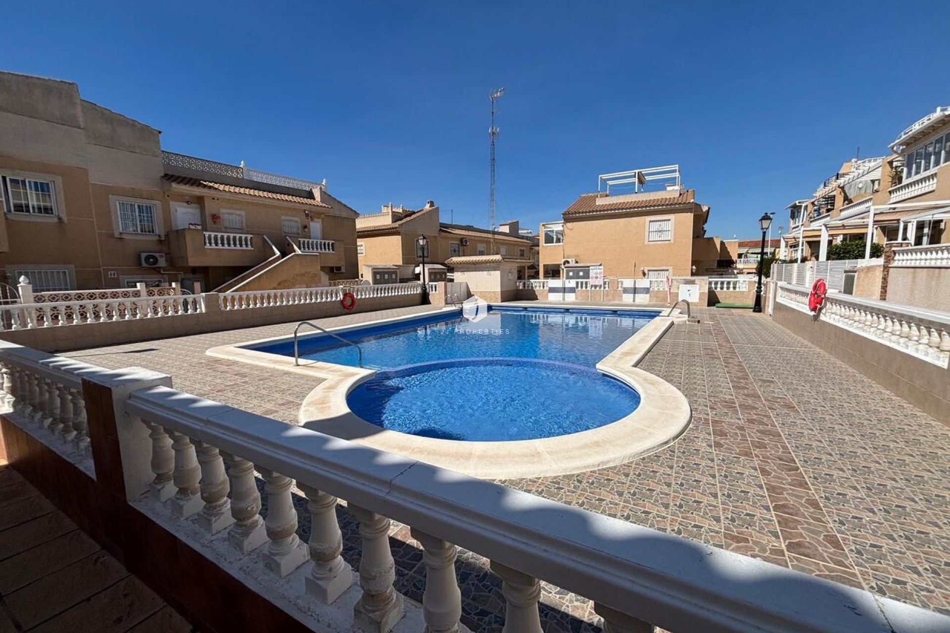 Z drugiej ręki - Mieszkanie w bloku -
Torrevieja - Costa Blanca