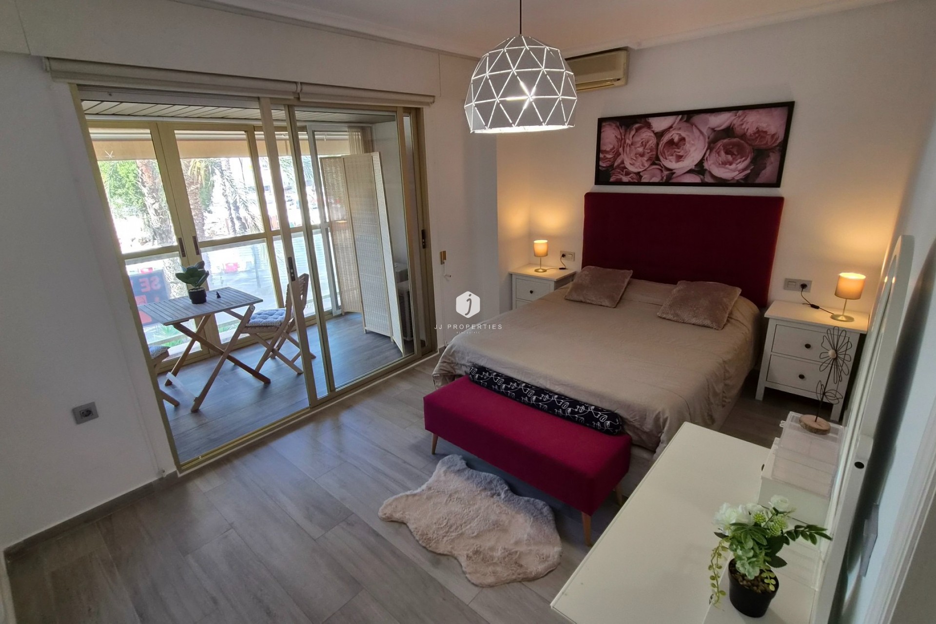 Z drugiej ręki - Mieszkanie w bloku -
Torrevieja - Costa Blanca