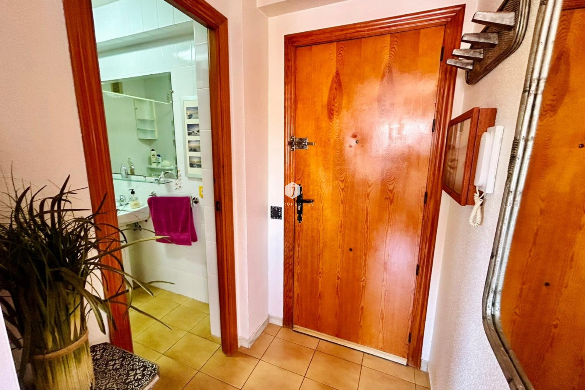 Z drugiej ręki - Mieszkanie w bloku -
Torrevieja - Costa Blanca