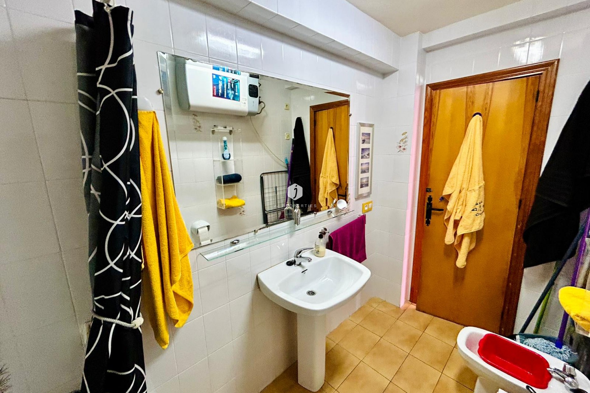 Z drugiej ręki - Mieszkanie w bloku -
Torrevieja - Costa Blanca