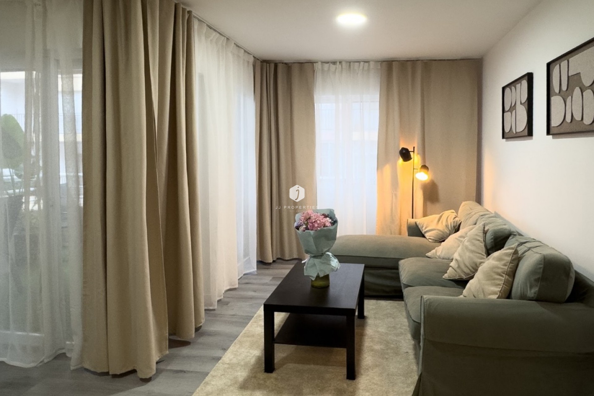 Z drugiej ręki - Mieszkanie w bloku -
Torrevieja - Costa Blanca