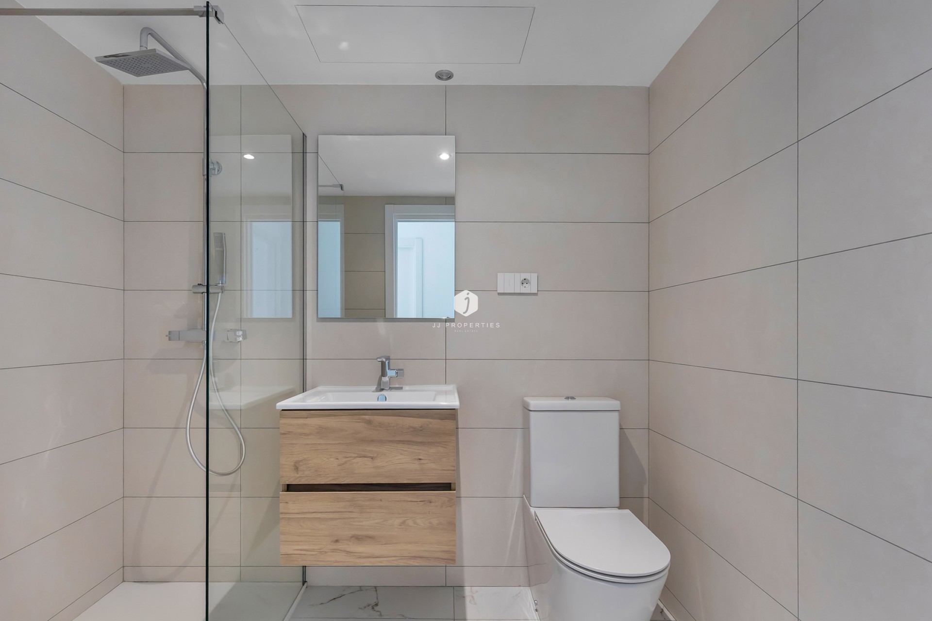Z drugiej ręki - Mieszkanie w bloku -
Torrevieja - Costa Blanca