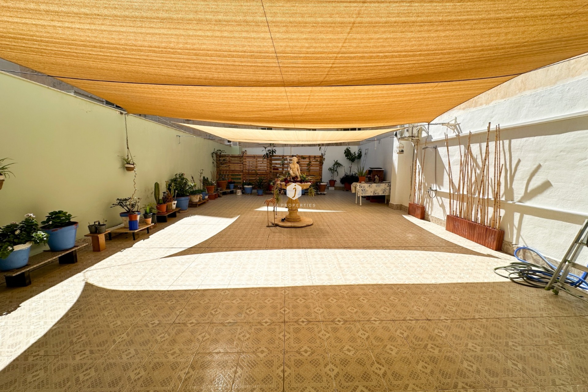 Z drugiej ręki - Mieszkanie w bloku -
Torrevieja - Costa Blanca