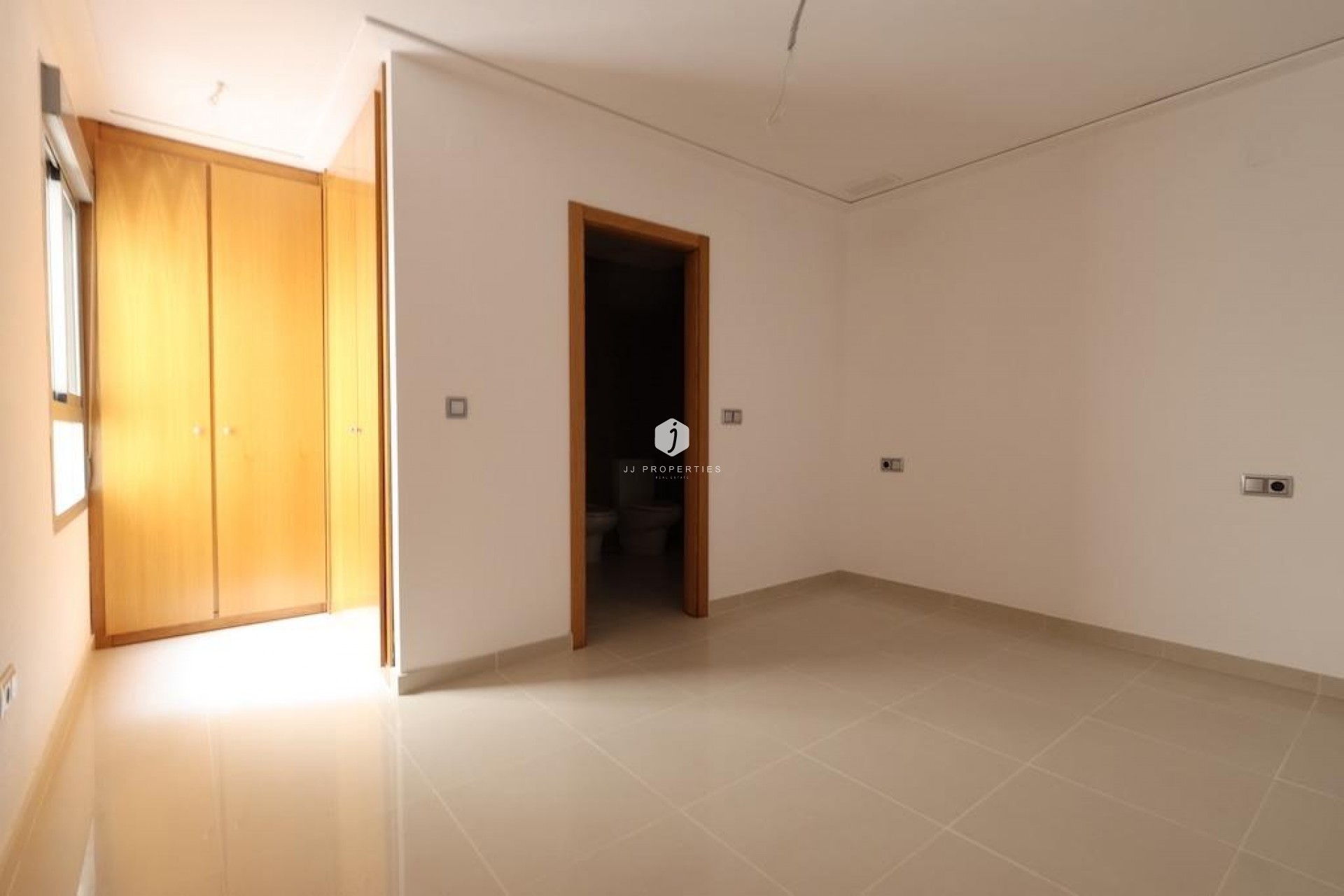 Z drugiej ręki - Mieszkanie w bloku -
Torrevieja - Costa Blanca