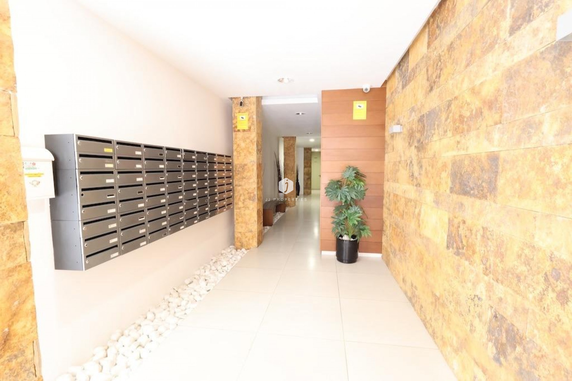 Z drugiej ręki - Mieszkanie w bloku -
Torrevieja - Costa Blanca