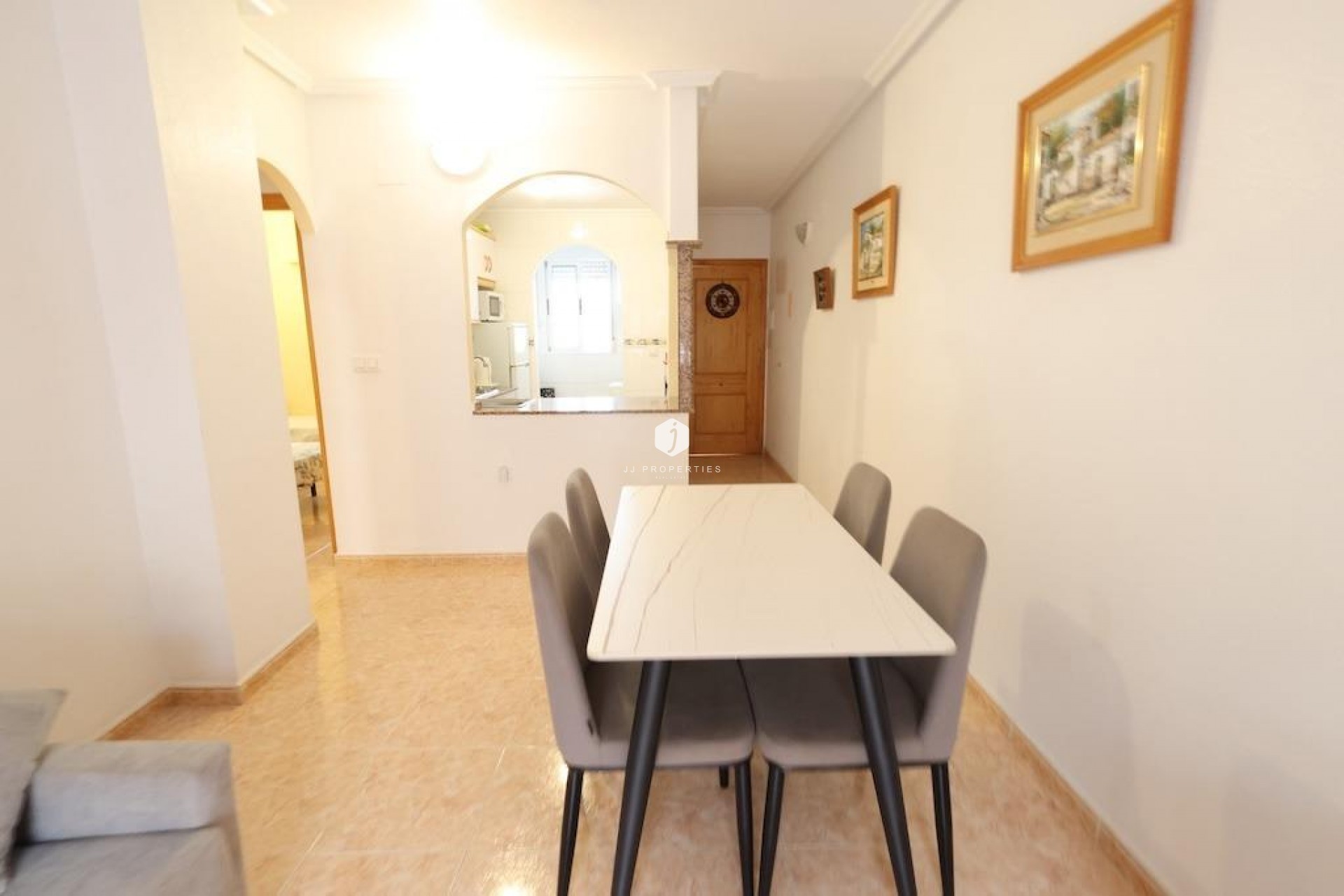 Z drugiej ręki - Mieszkanie w bloku -
Torrevieja - Costa Blanca