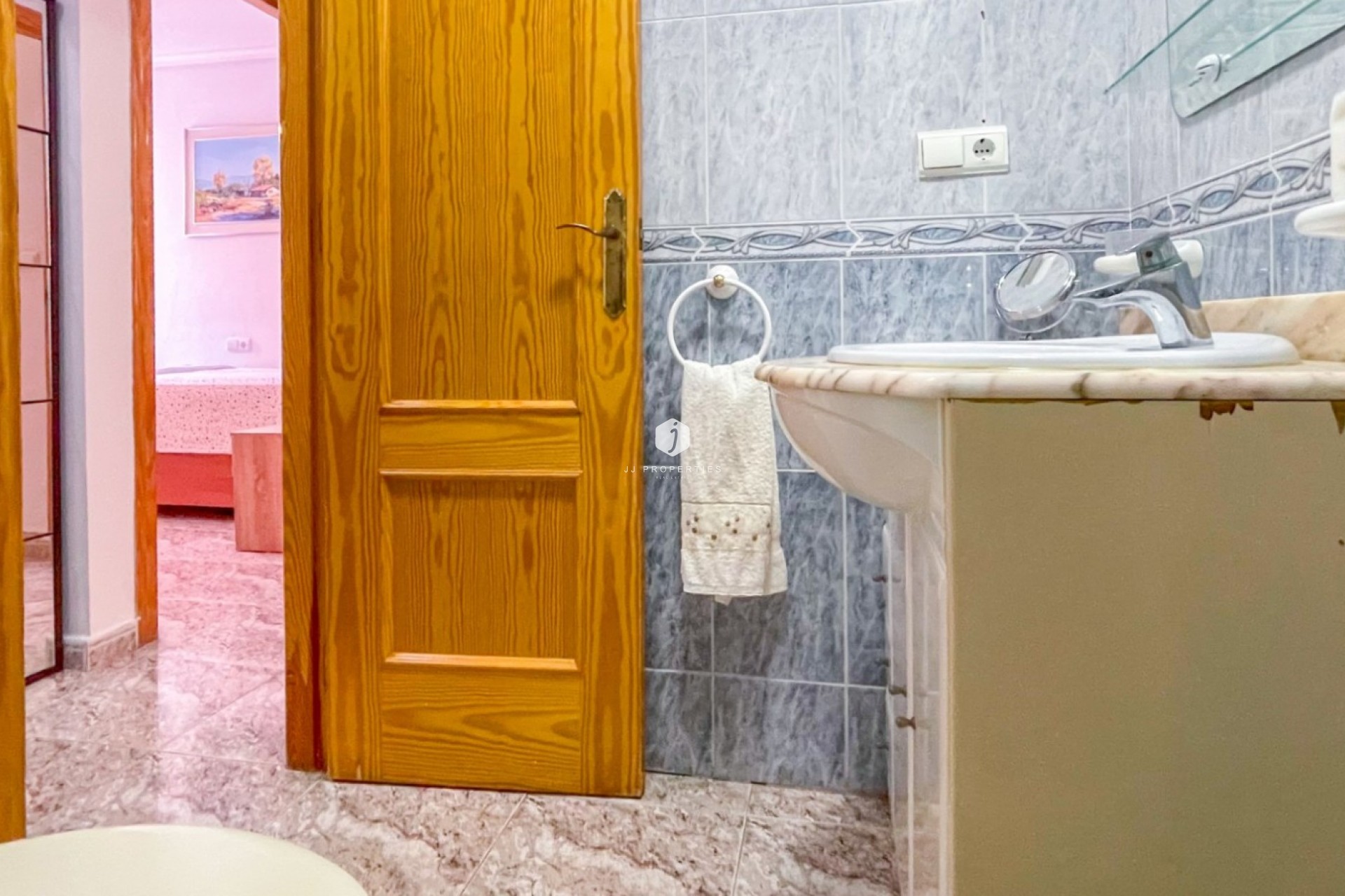 Z drugiej ręki - Mieszkanie w bloku -
Torrevieja - Costa Blanca