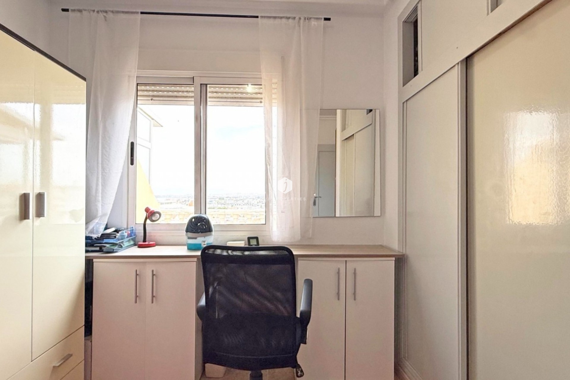 Z drugiej ręki - Mieszkanie w bloku -
Torrevieja - Costa Blanca