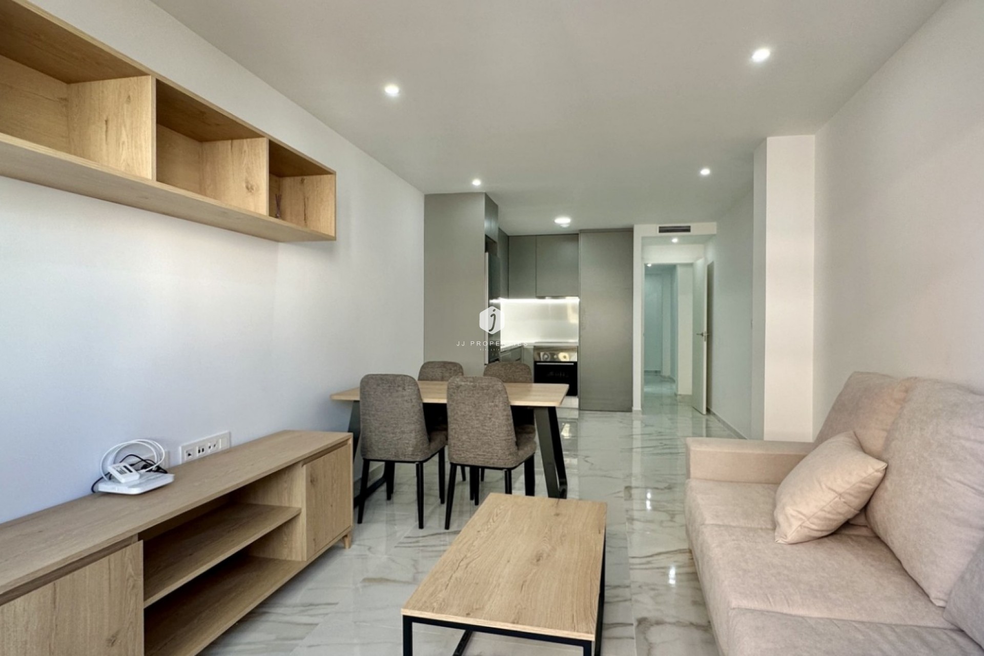 Z drugiej ręki - Mieszkanie w bloku -
Torrevieja - Costa Blanca