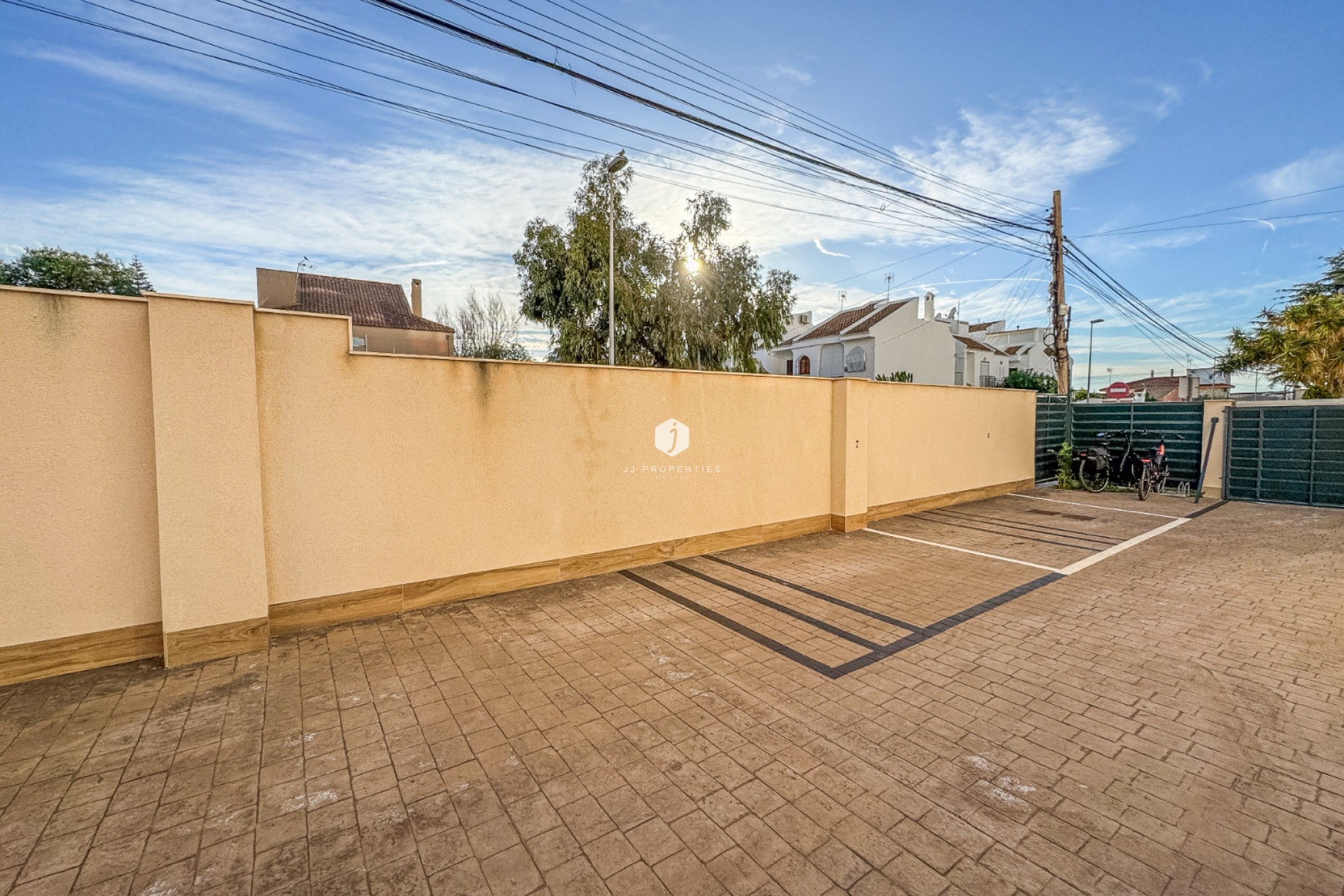 Z drugiej ręki - Mieszkanie w bloku -
Torrevieja - Costa Blanca