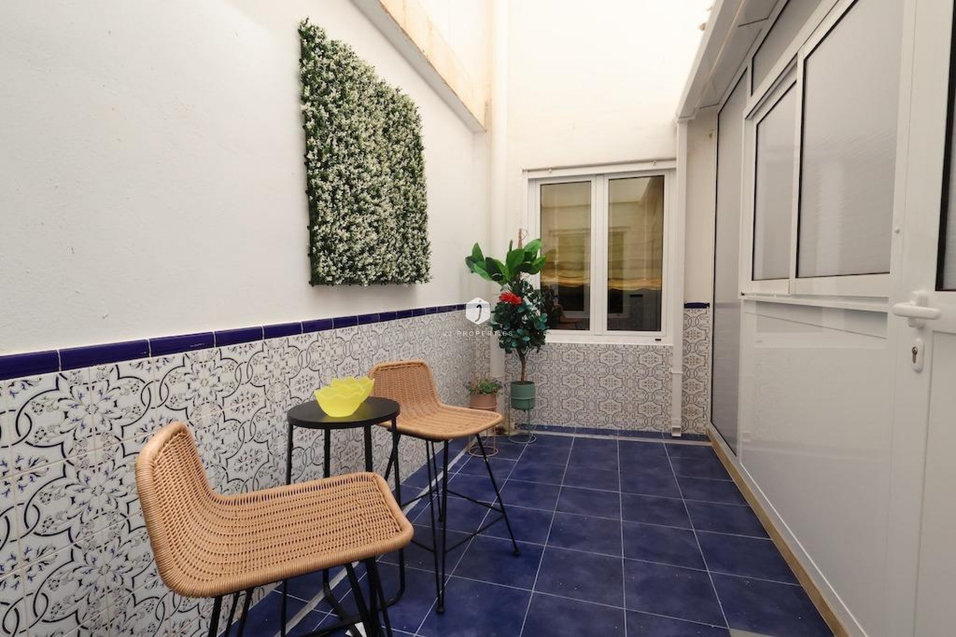 Z drugiej ręki - Mieszkanie w bloku -
Torrevieja - Costa Blanca