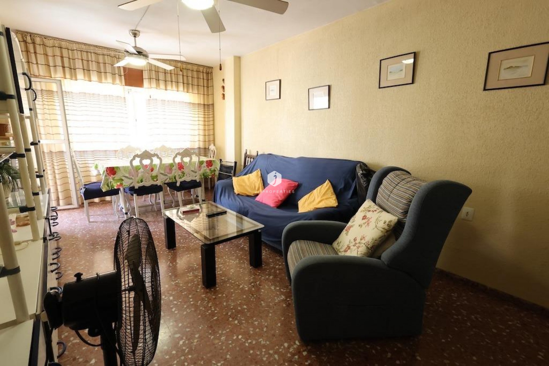 Z drugiej ręki - Mieszkanie w bloku -
Torrevieja - Costa Blanca