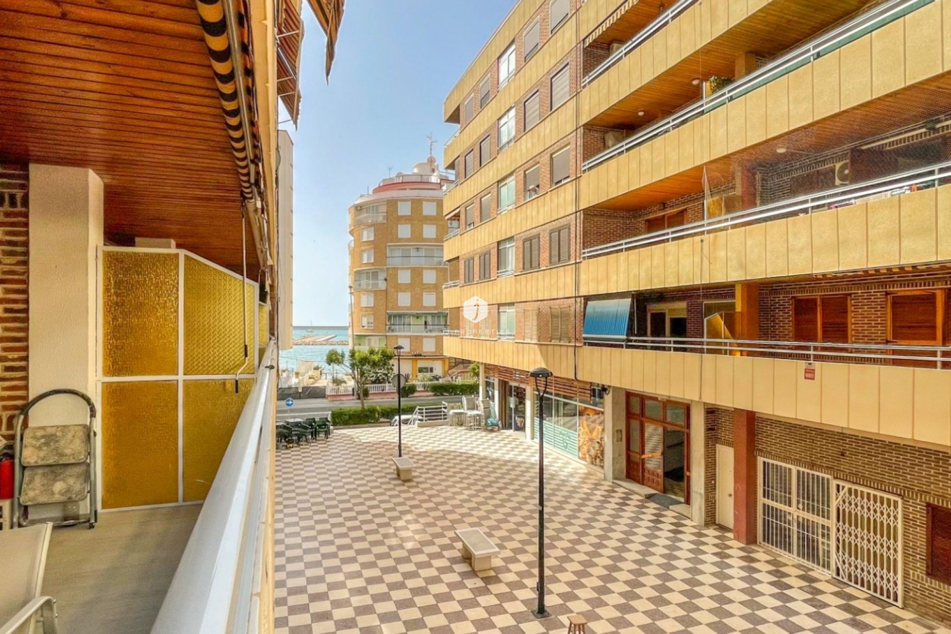 Z drugiej ręki - Mieszkanie w bloku -
Torrevieja - Costa Blanca