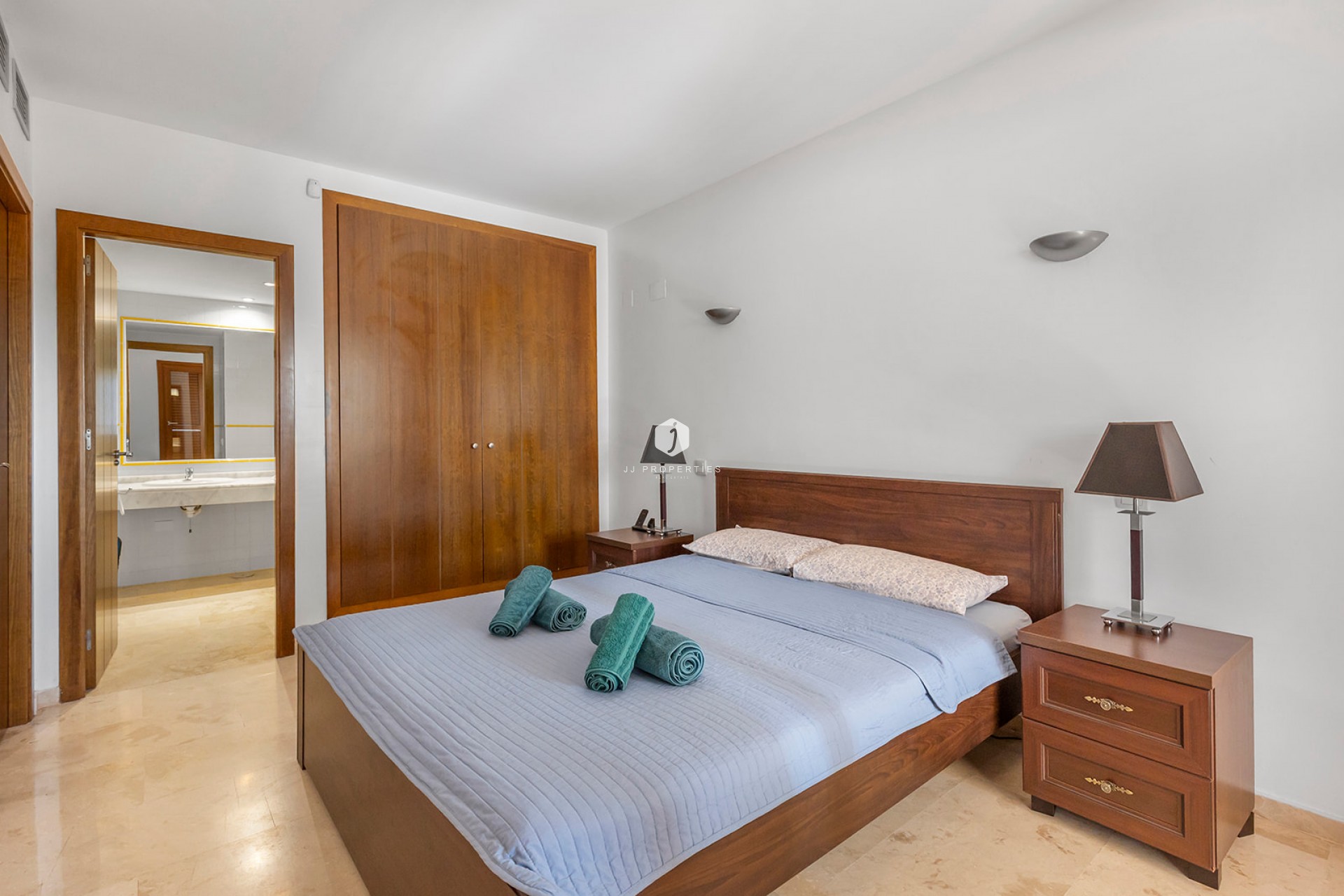 Z drugiej ręki - Mieszkanie w bloku -
Torrevieja - Costa Blanca