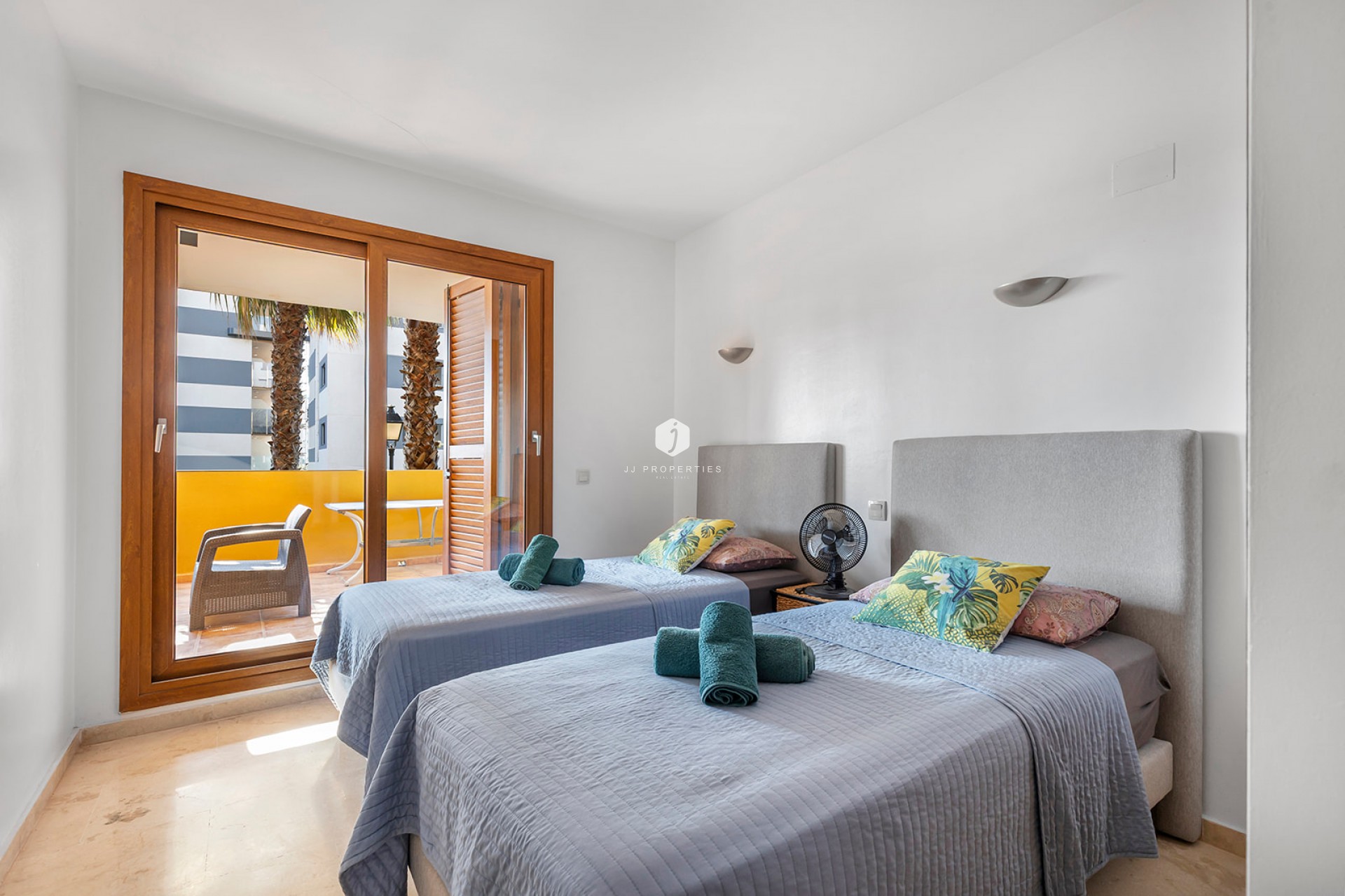 Z drugiej ręki - Mieszkanie w bloku -
Torrevieja - Costa Blanca
