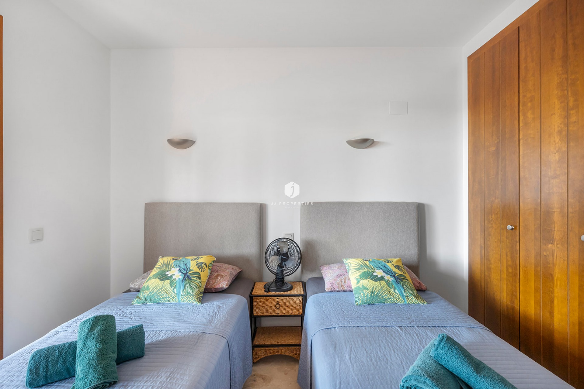 Z drugiej ręki - Mieszkanie w bloku -
Torrevieja - Costa Blanca