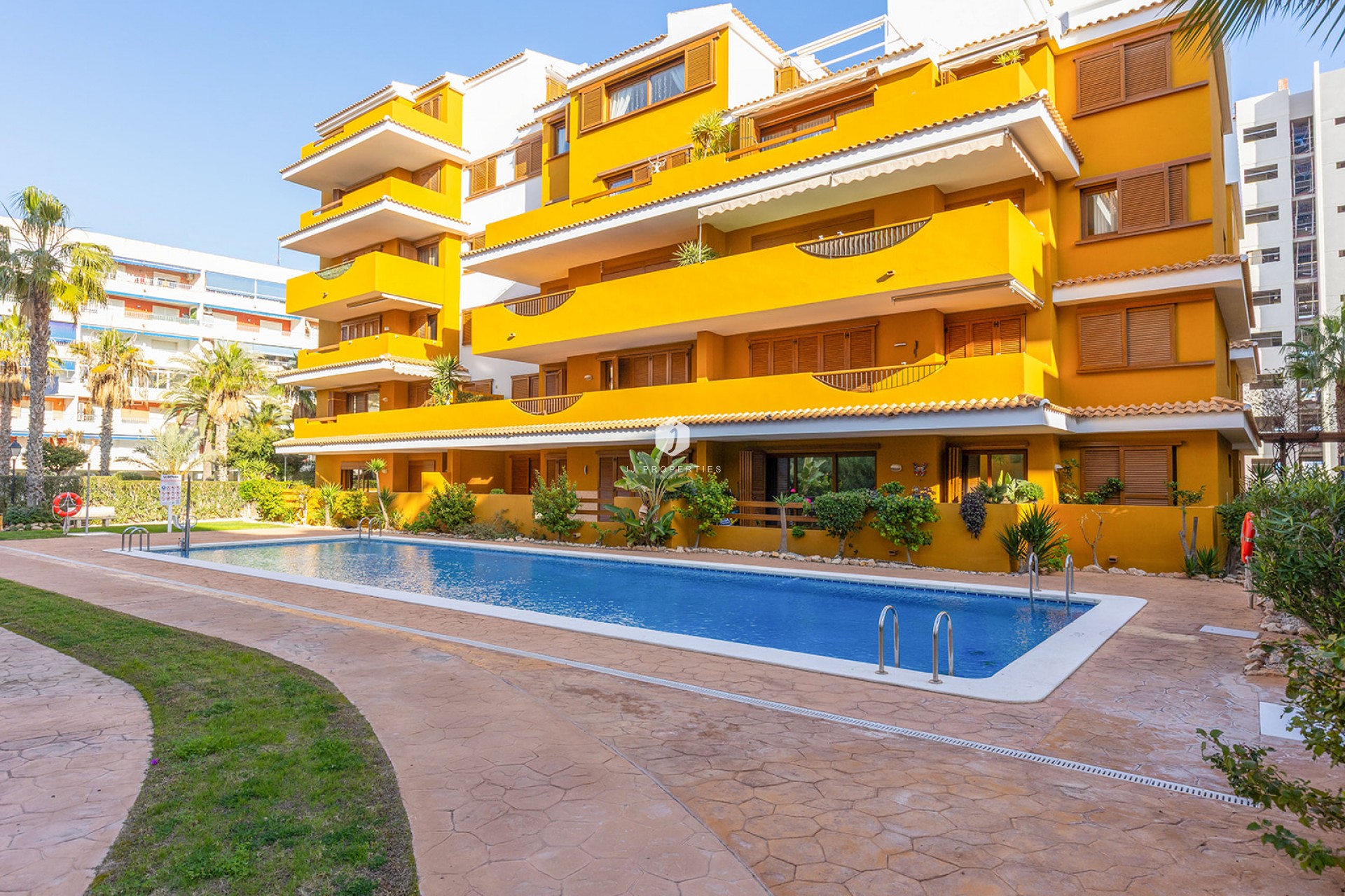 Z drugiej ręki - Mieszkanie w bloku -
Torrevieja - Costa Blanca