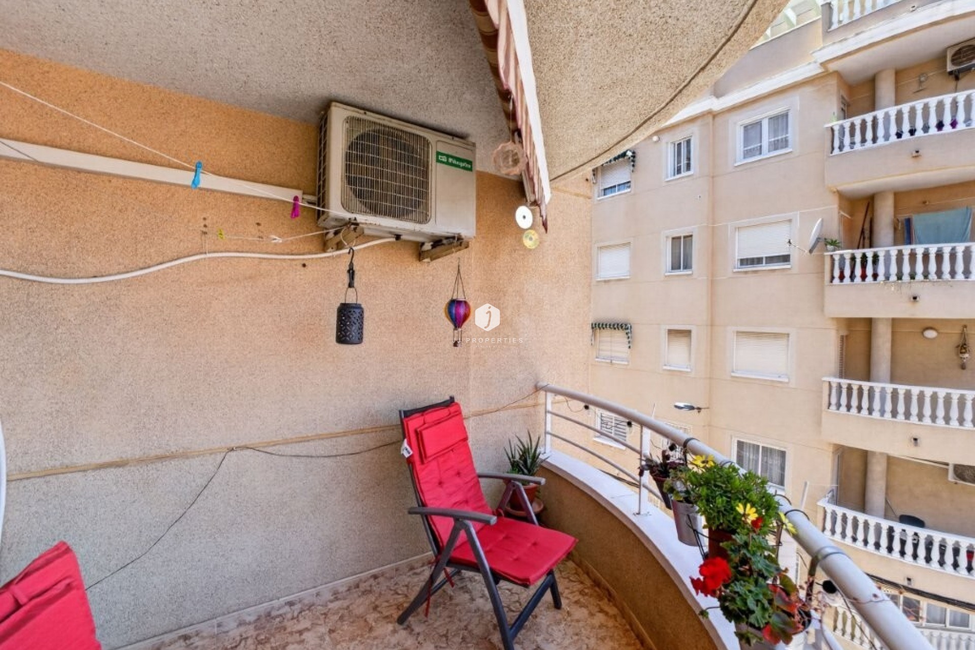 Z drugiej ręki - Mieszkanie w bloku -
Torrevieja - Costa Blanca