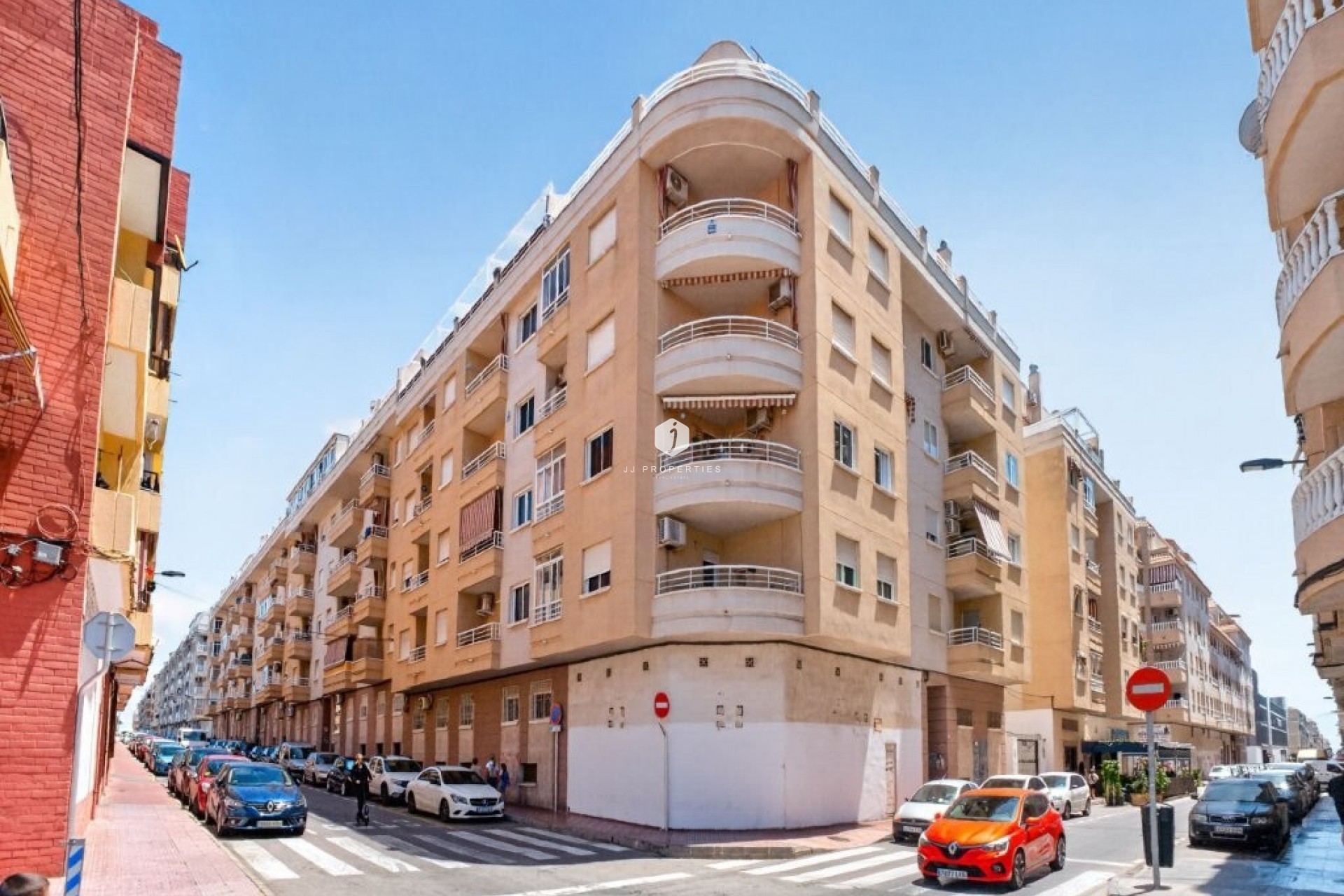 Z drugiej ręki - Mieszkanie w bloku -
Torrevieja - Costa Blanca