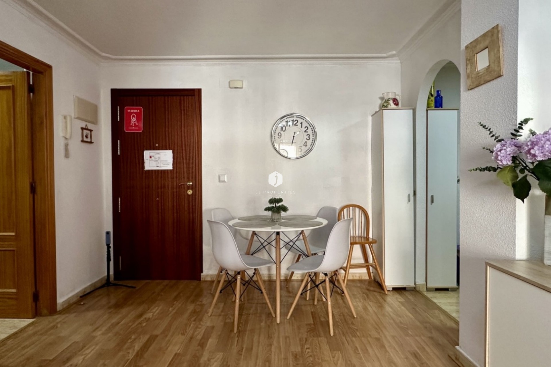 Z drugiej ręki - Mieszkanie w bloku -
Torrevieja - Costa Blanca