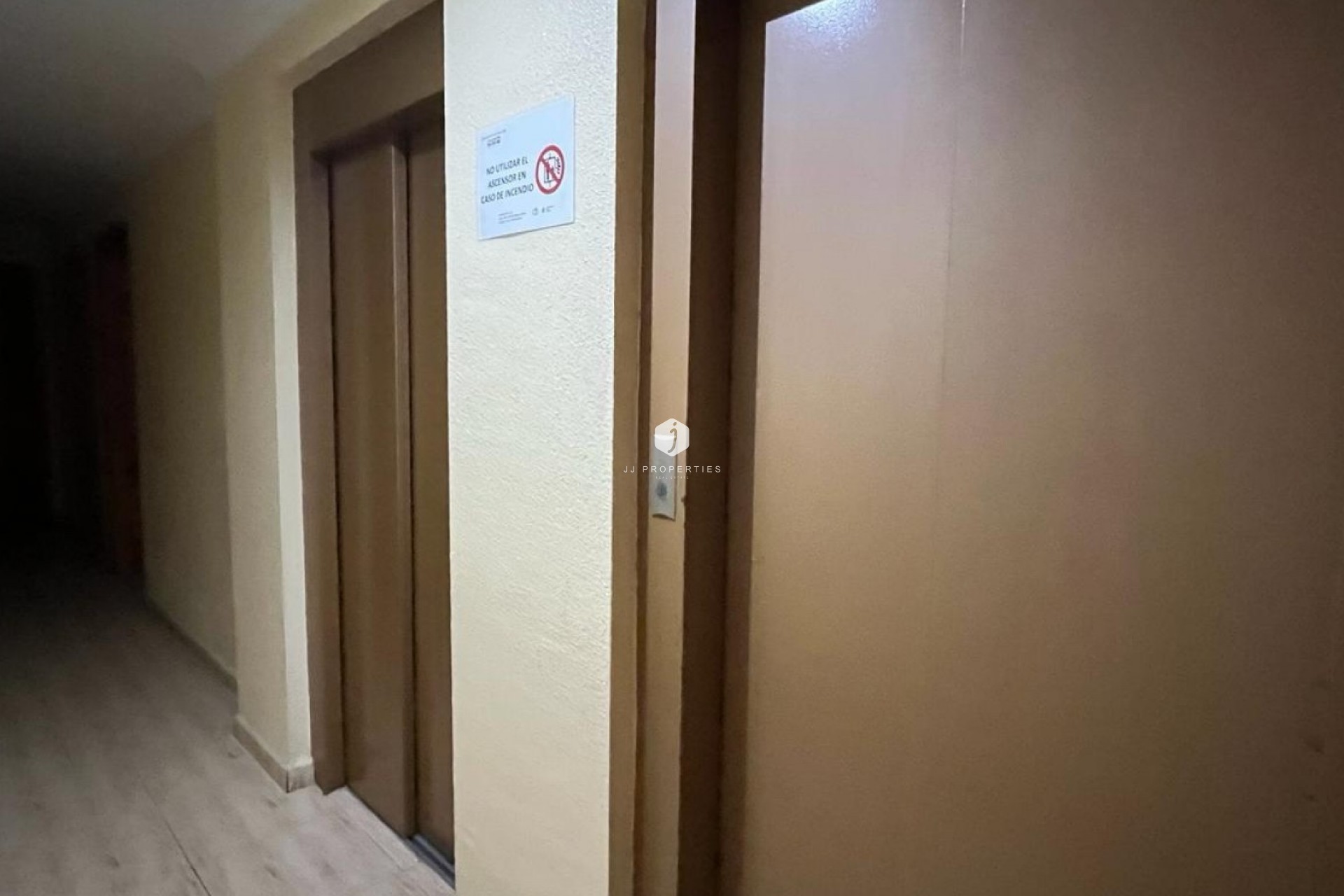 Z drugiej ręki - Mieszkanie w bloku -
Torrevieja - Costa Blanca