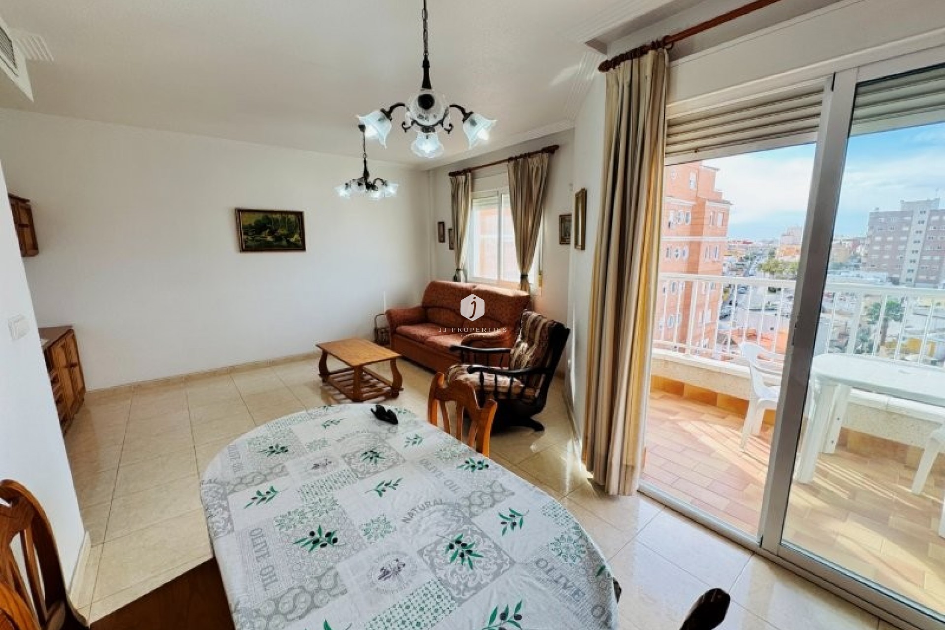 Z drugiej ręki - Mieszkanie w bloku -
Torrevieja - Costa Blanca