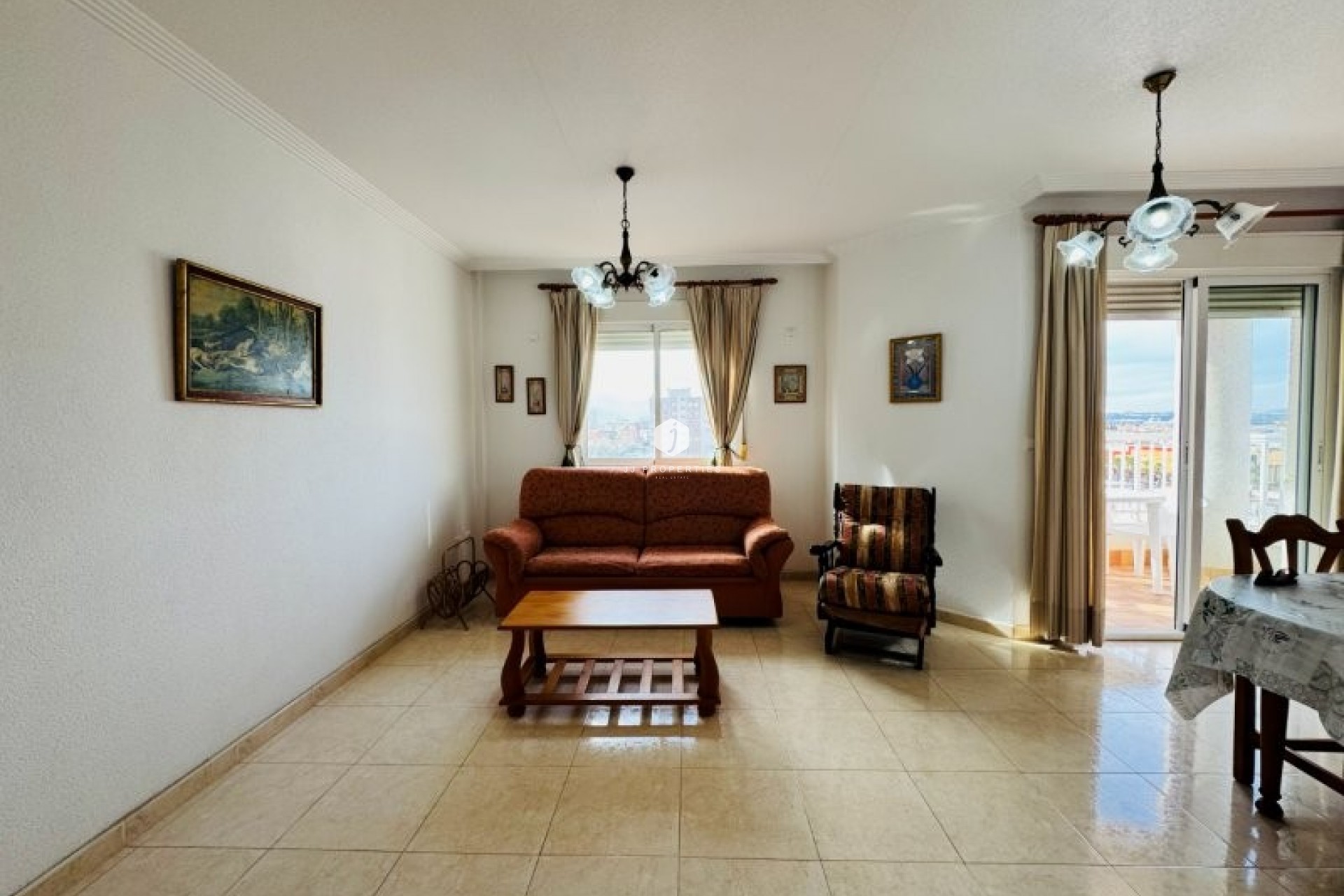 Z drugiej ręki - Mieszkanie w bloku -
Torrevieja - Costa Blanca