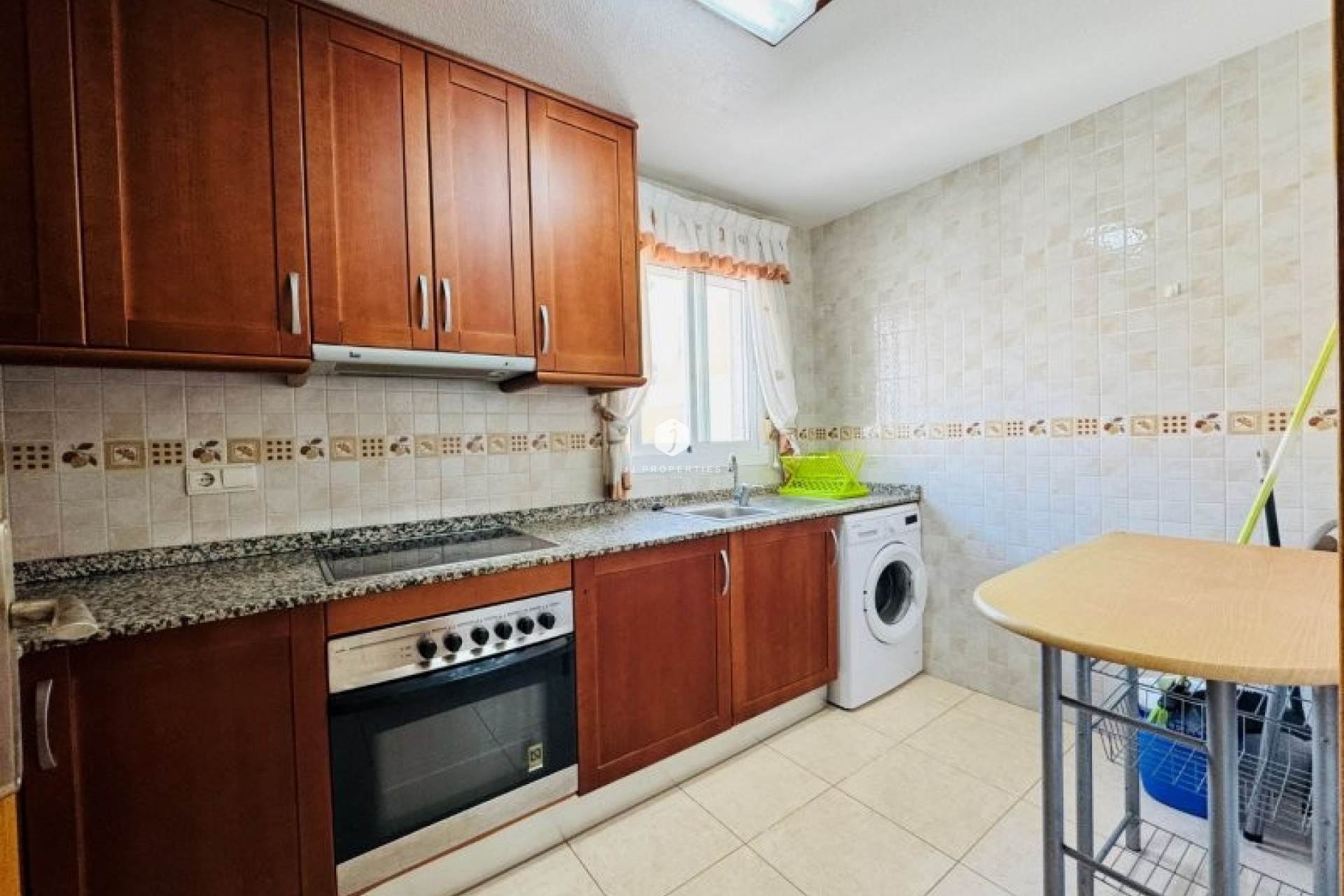 Z drugiej ręki - Mieszkanie w bloku -
Torrevieja - Costa Blanca