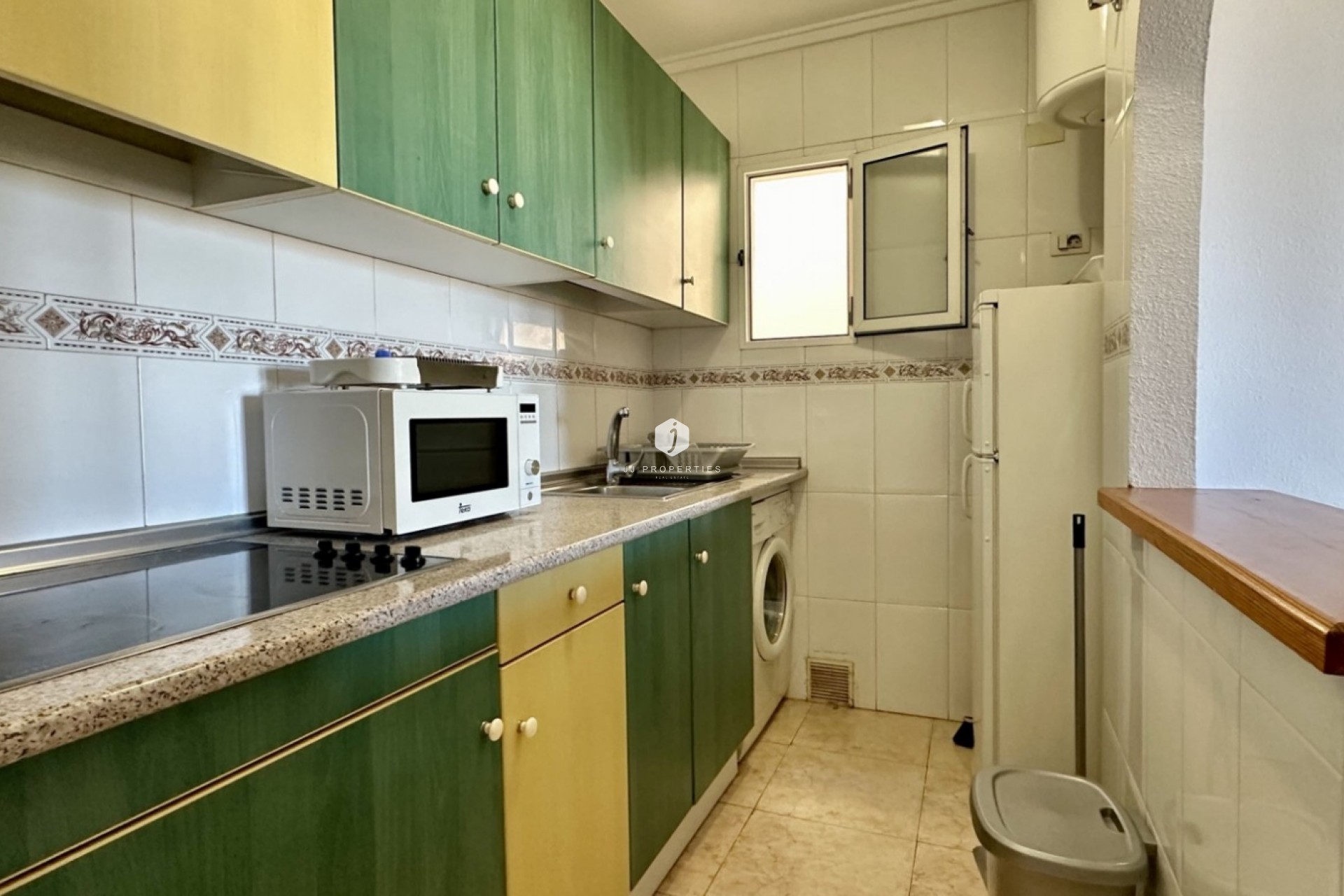 Z drugiej ręki - Mieszkanie w bloku -
Torrevieja - Costa Blanca