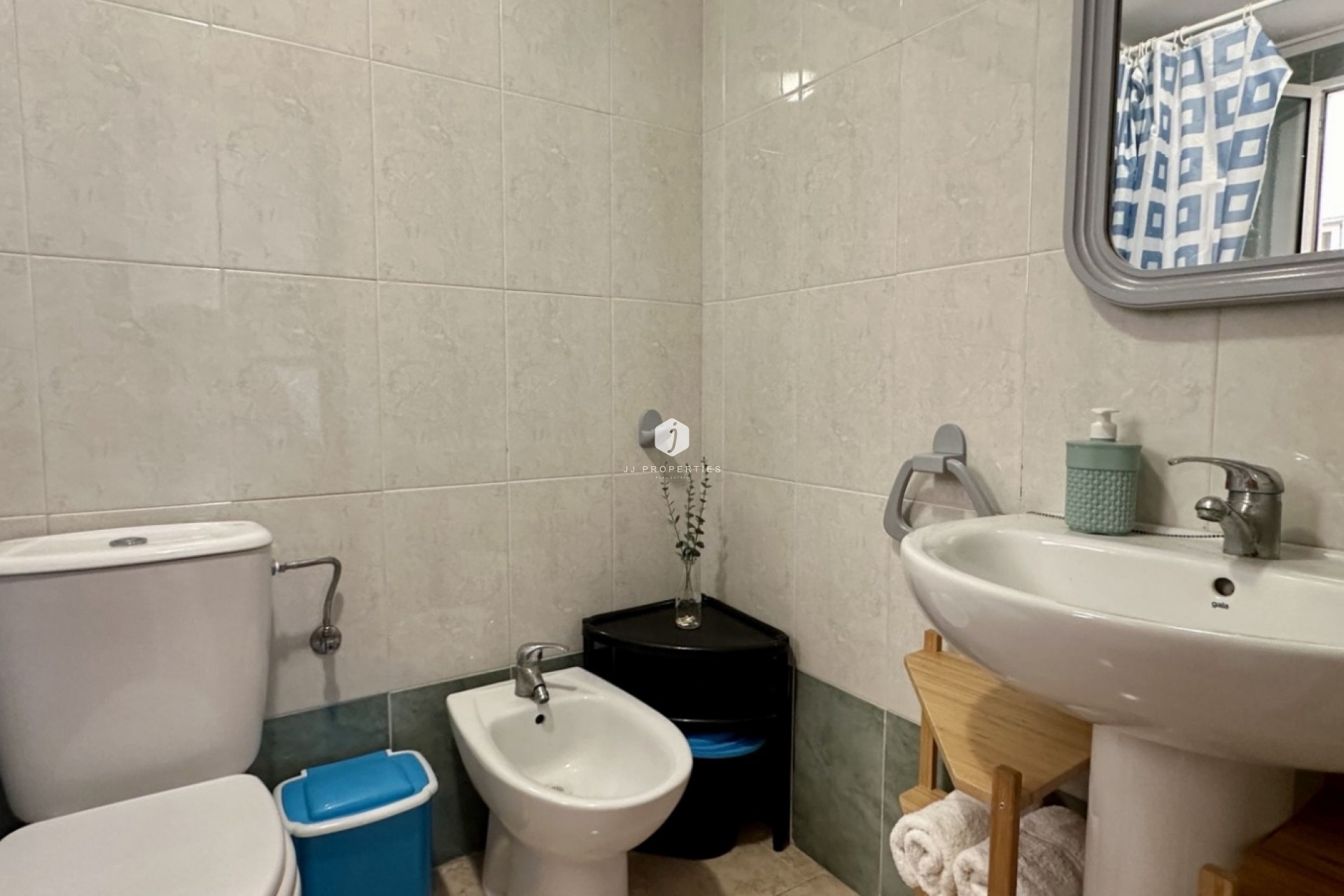 Z drugiej ręki - Mieszkanie w bloku -
Torrevieja - Costa Blanca