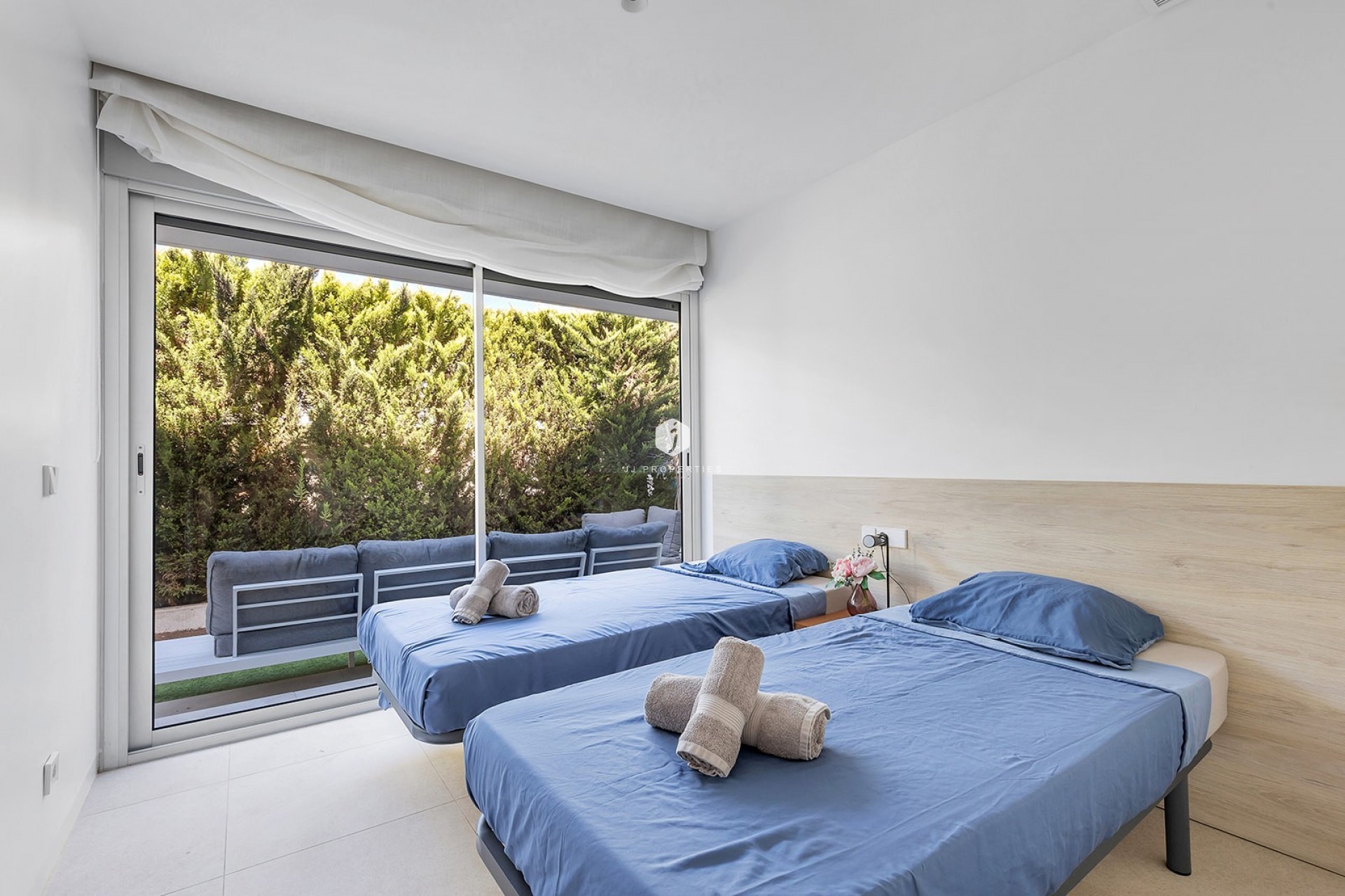 Z drugiej ręki - Mieszkanie w bloku -
Torrevieja - Costa Blanca