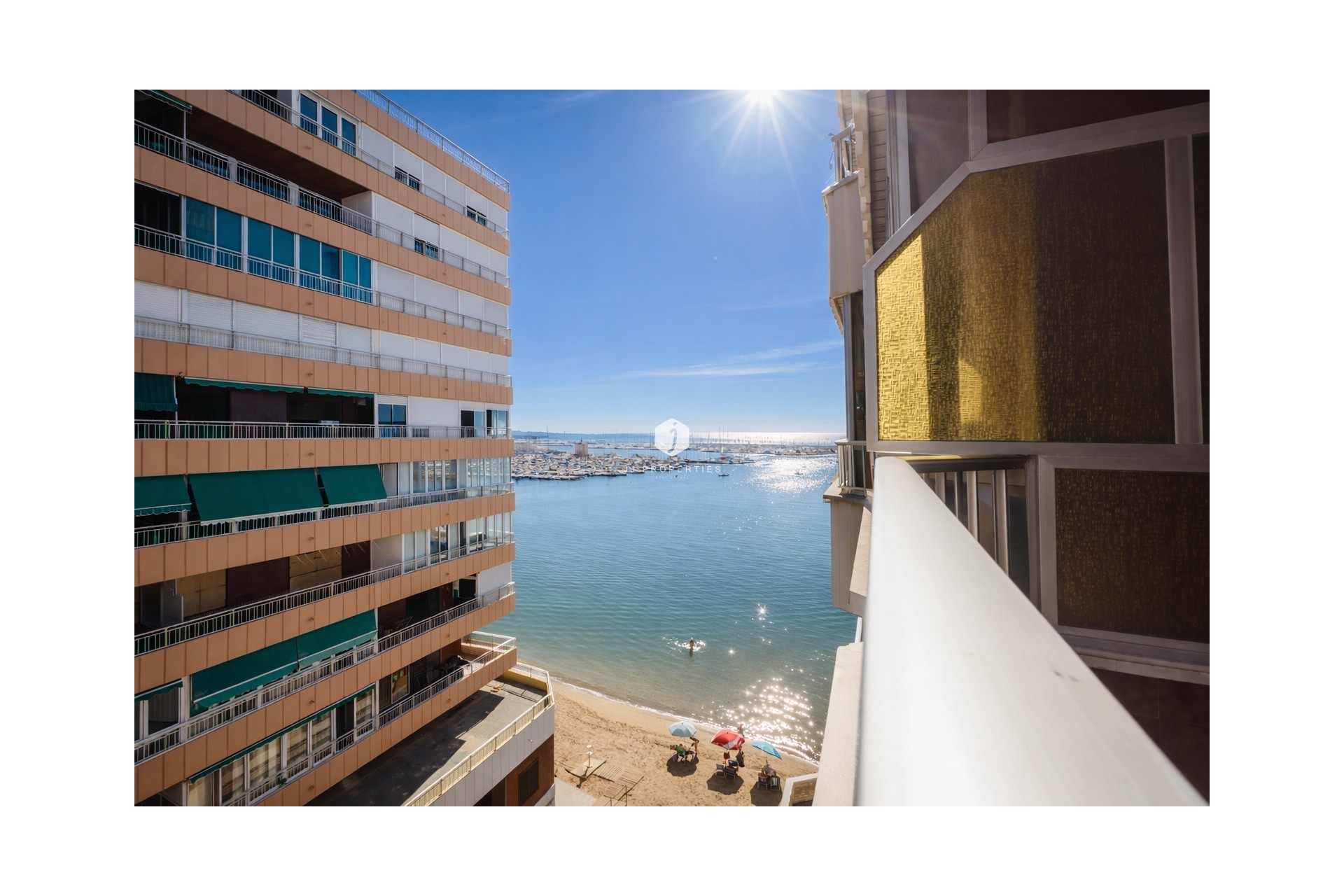 Z drugiej ręki - Mieszkanie w bloku -
Torrevieja - Costa Blanca
