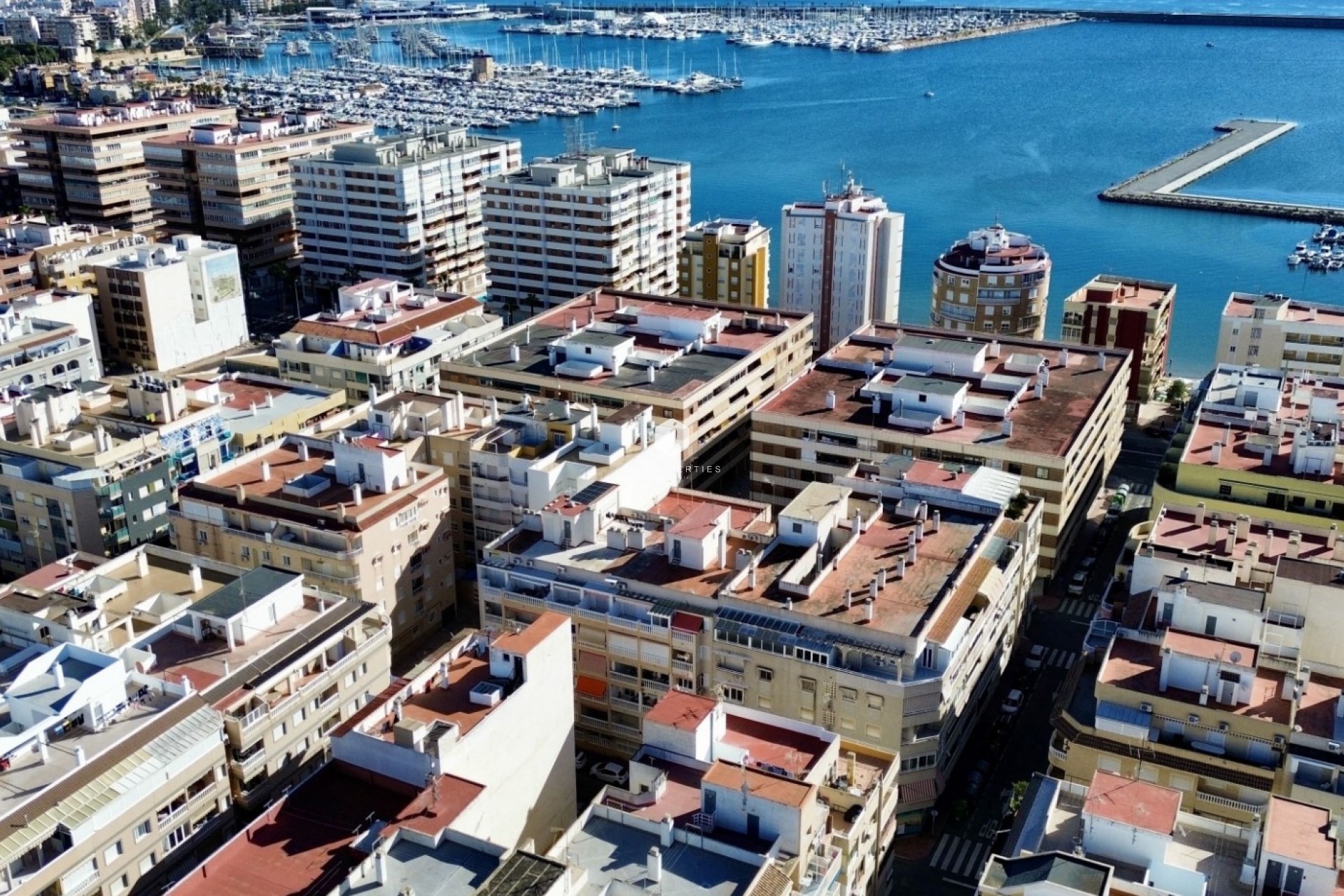Z drugiej ręki - Mieszkanie w bloku -
Torrevieja - Costa Blanca
