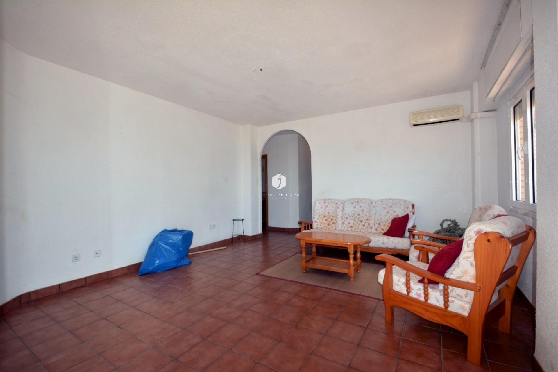 Z drugiej ręki - Mieszkanie w bloku -
Torrevieja - Costa Blanca