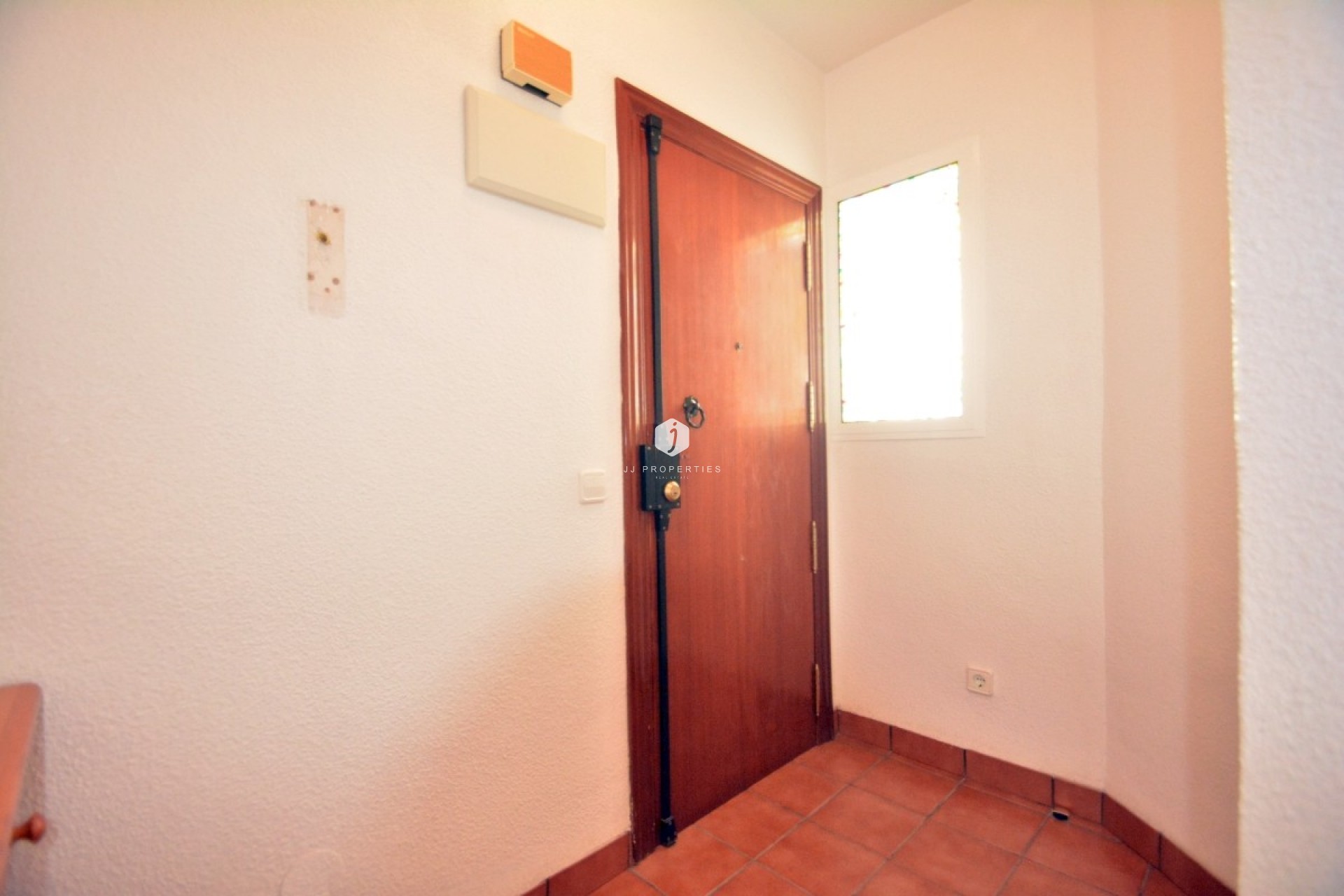 Z drugiej ręki - Mieszkanie w bloku -
Torrevieja - Costa Blanca